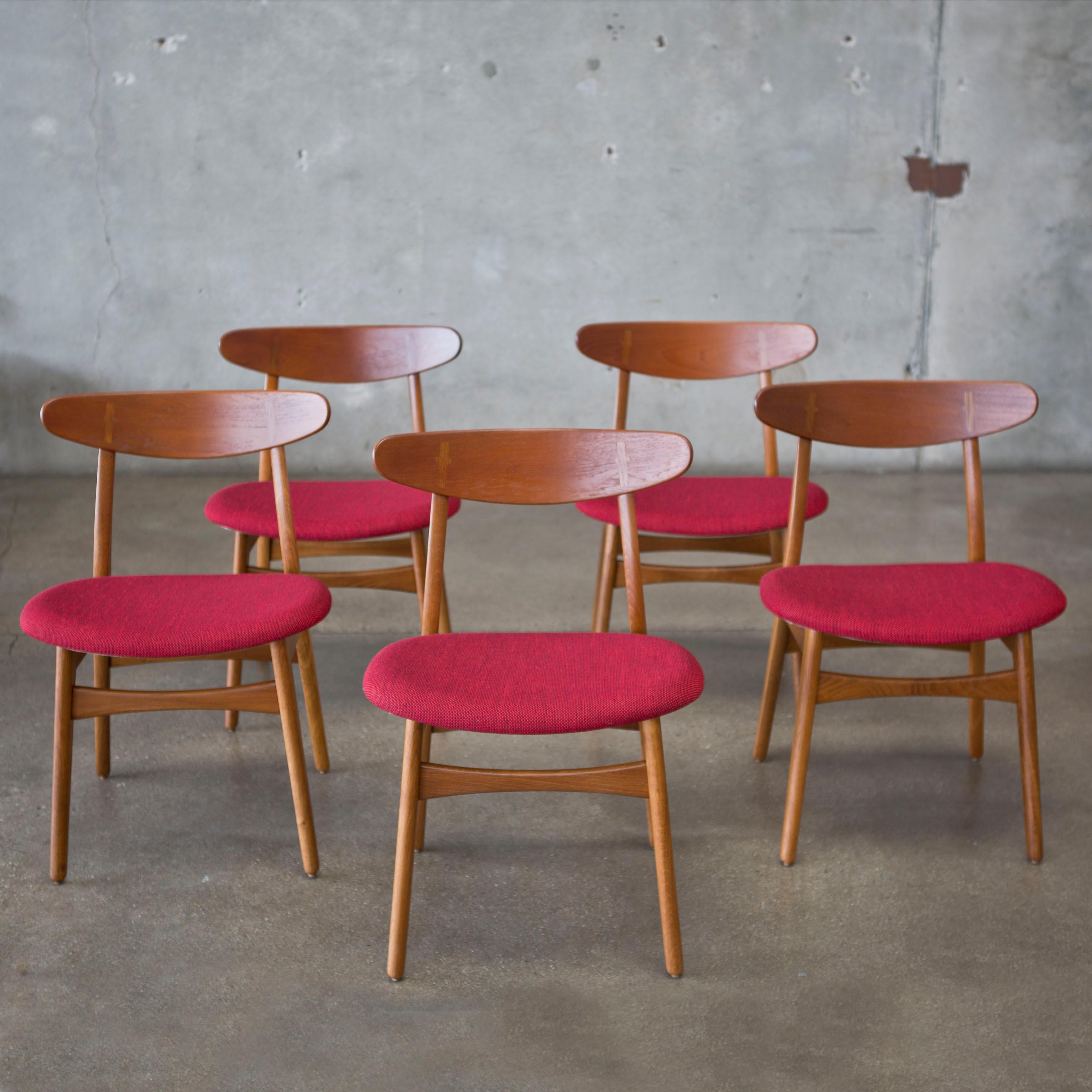 Danish Hans J. Wegner CH30 Chairs in Teak and Oak Set of Five, Denmark, 1950s