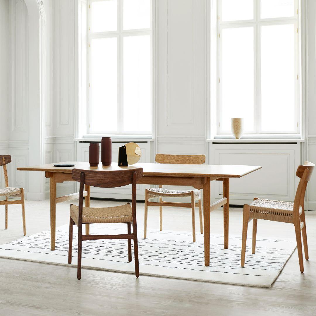 Hans J. Wegner 'CH327' Dining Table in Oak and Oil for Carl Hansen and ...