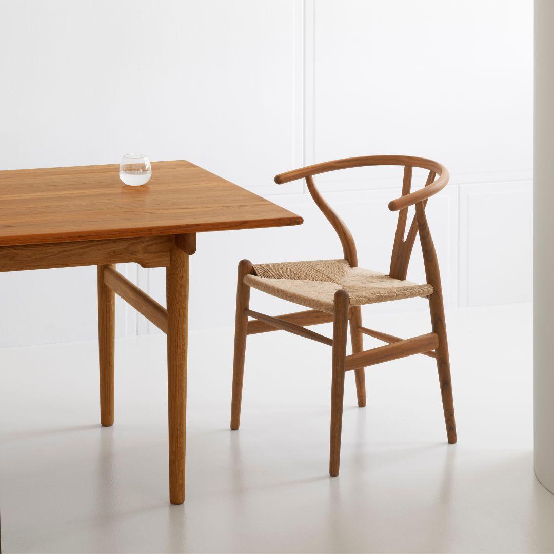 Mid-Century Modern Hans J. Wegner 'CH327' Dining Table in Teak and Oil for Carl Hansen & Son For Sale