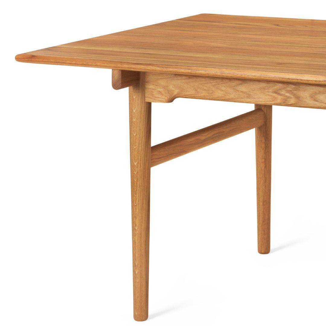 Hans J. Wegner 'CH327' Dining Table in Teak and Oil for Carl Hansen & Son In New Condition For Sale In Glendale, CA