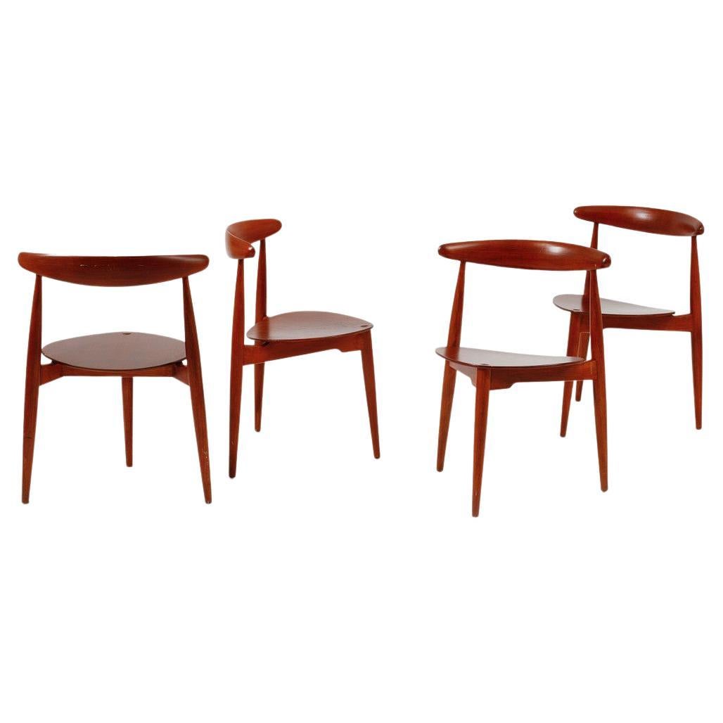 Sedia Hans J. Wegner FH 4103 Sedia Cuore