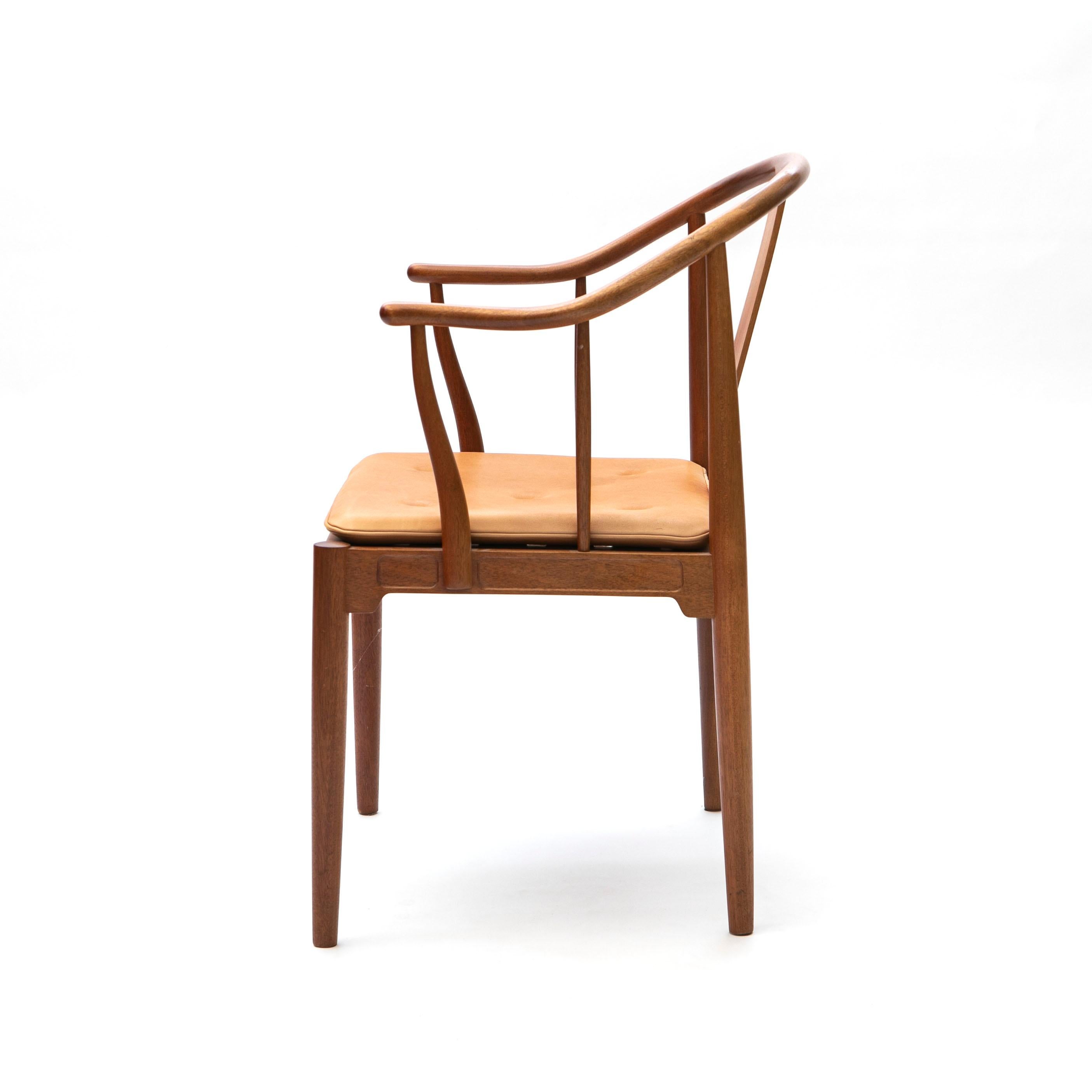 Scandinavian Modern Hans J. Wegner 'China Chair' for Fritz Hansen In Mahogany For Sale