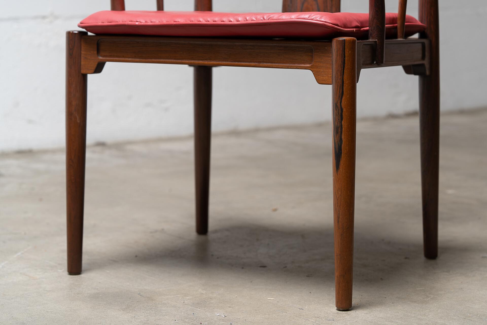 Hans J. Wegner “China” Chair in Brazilian Rosewood for Fritz Hansen In Excellent Condition For Sale In Victoria, BC