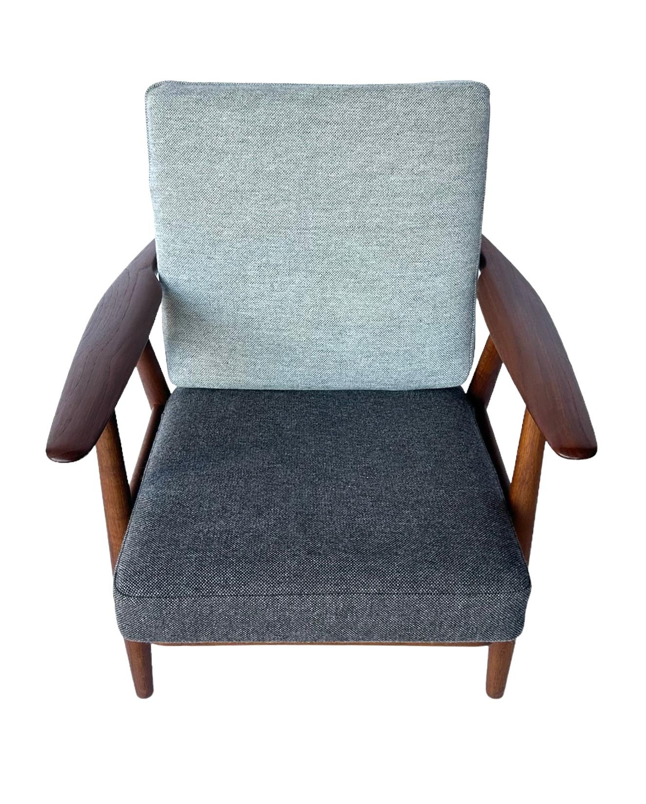 Scandinavian Modern Hans J. Wegner Cigar Lounge Chair in Teak with New Maharam Upholstery For Sale