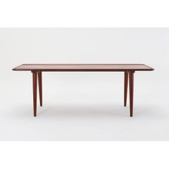 Hans J. Wegner / Coffee table .AT-11 / Andreas Tuck