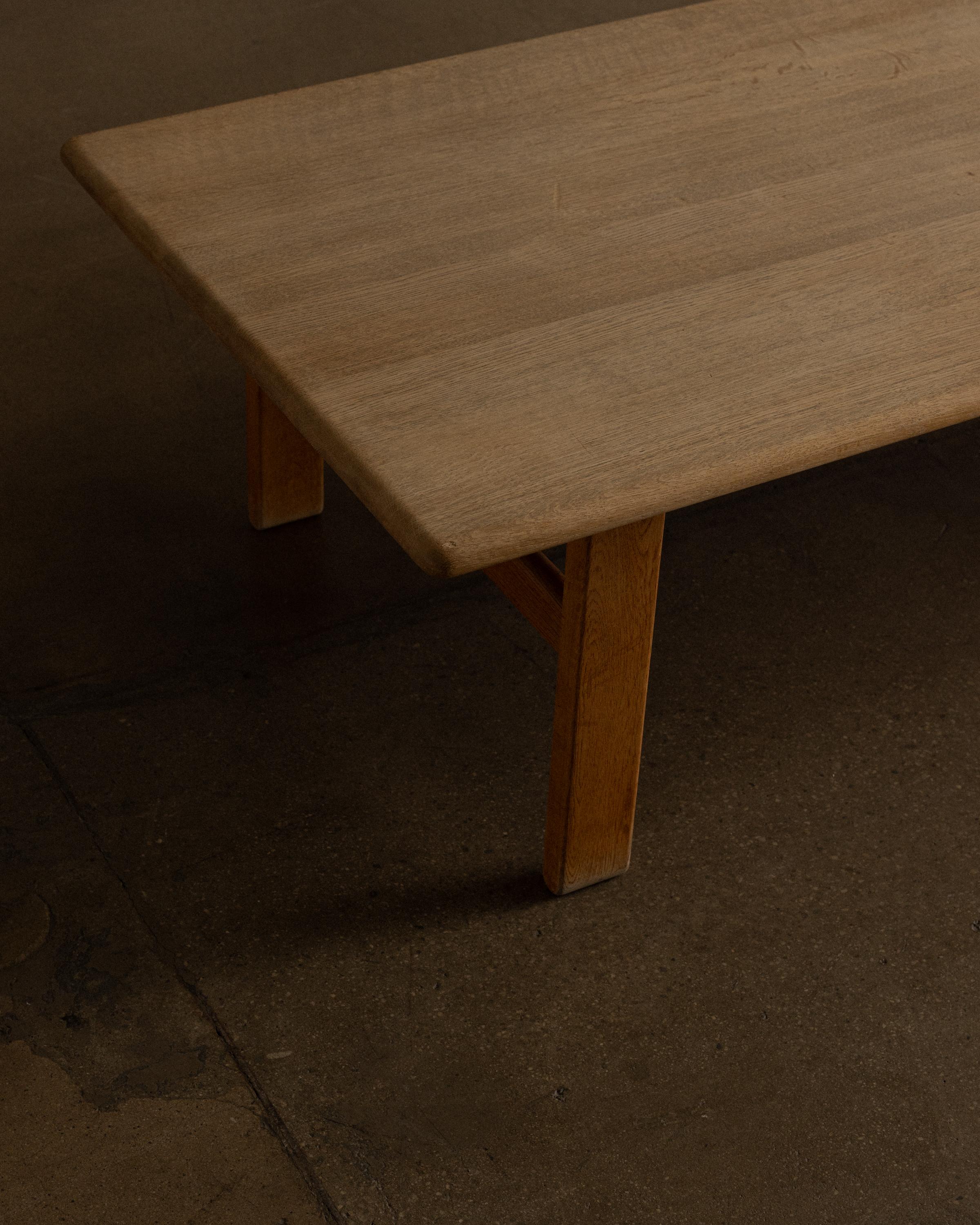 Mid-Century Modern Table basse Hans J. Wegner en Oak, Danemark en vente