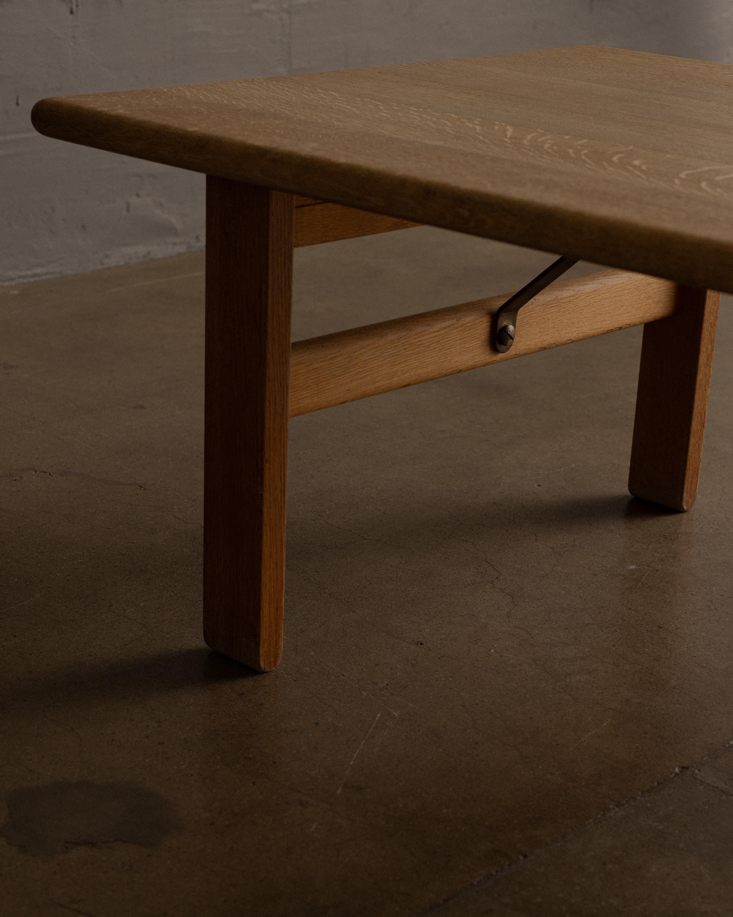 Milieu du XXe siècle Table basse Hans J. Wegner en Oak, Danemark en vente