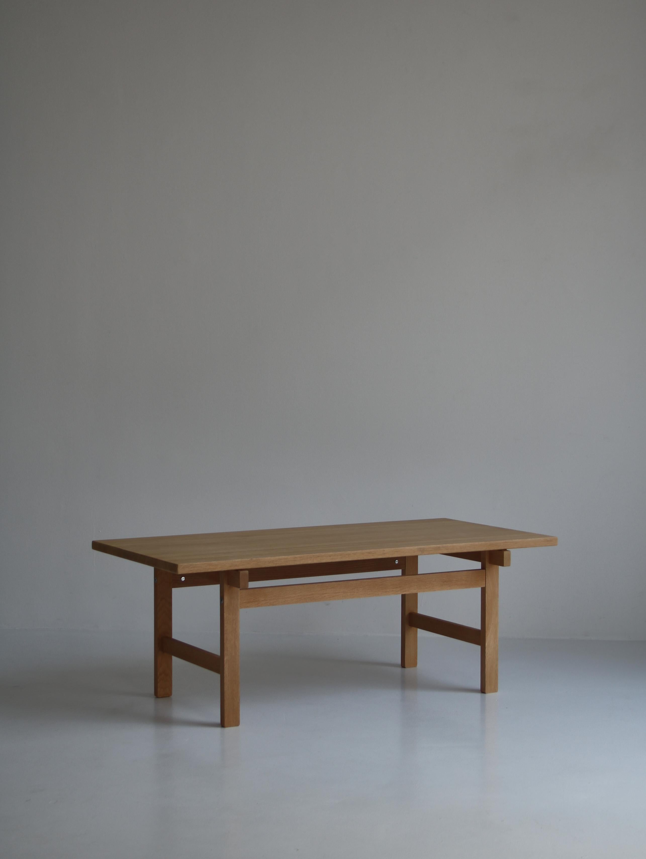 Scandinavian Modern Hans J. Wegner Coffee Table in Patinated Oak by Andreas Tuck, Denmark, 1960s