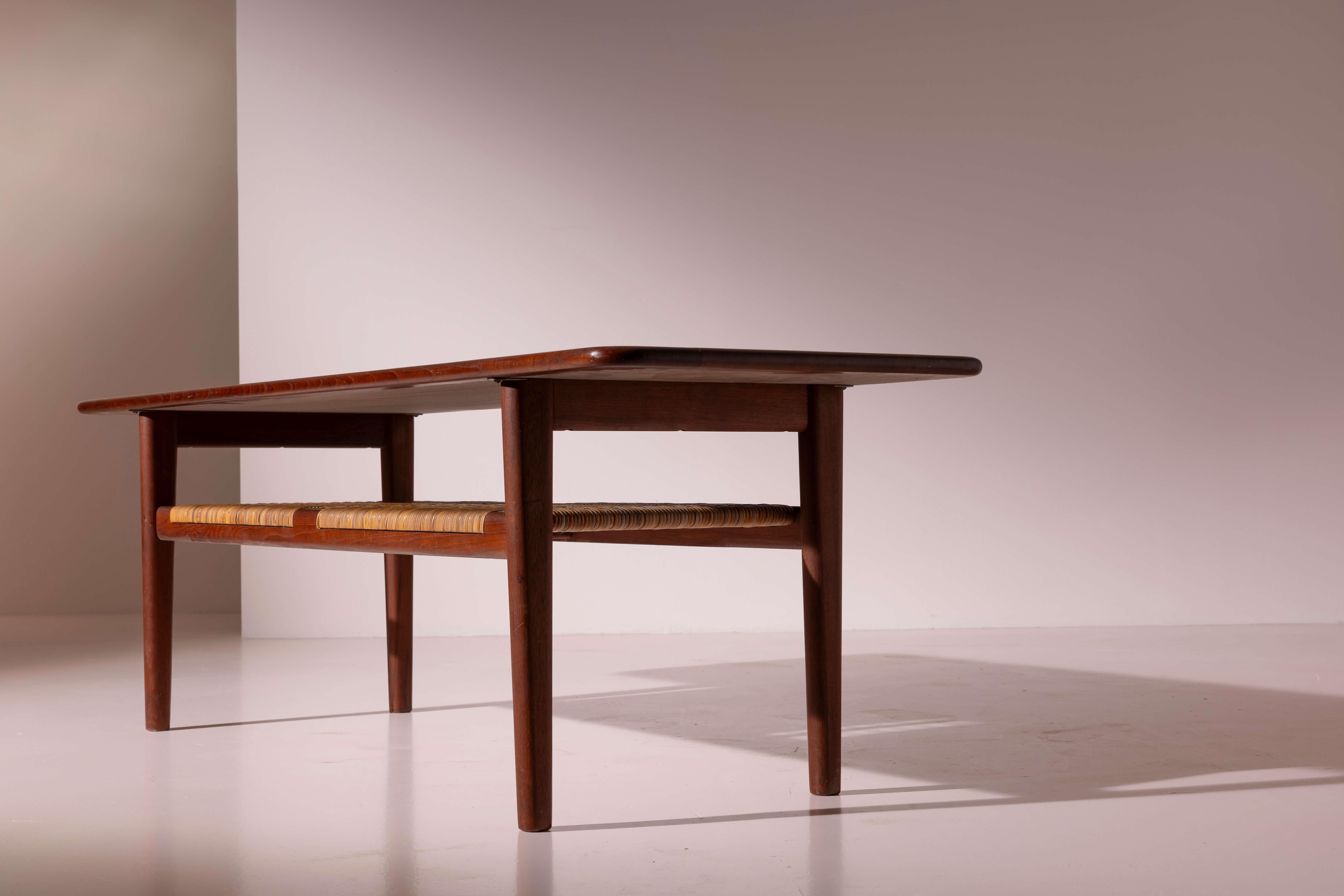 Mid-20th Century Hans J. Wegner coffee Table model AT-10 in Teak and Cane by Andreas Tuck, 1950s For Sale