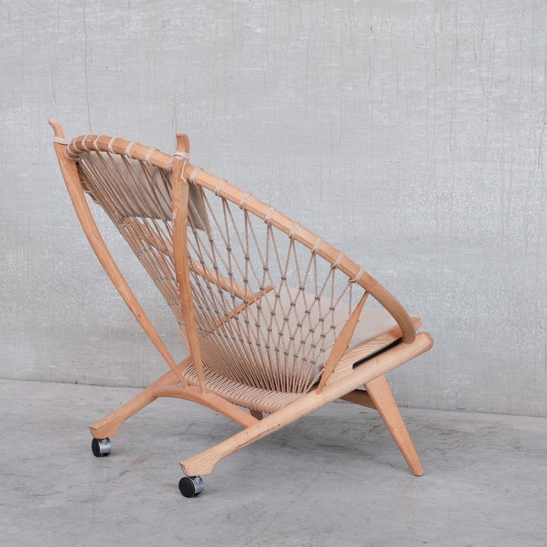 Hans J Wegner Danish Mid-Century Circle Chair For Sale 8