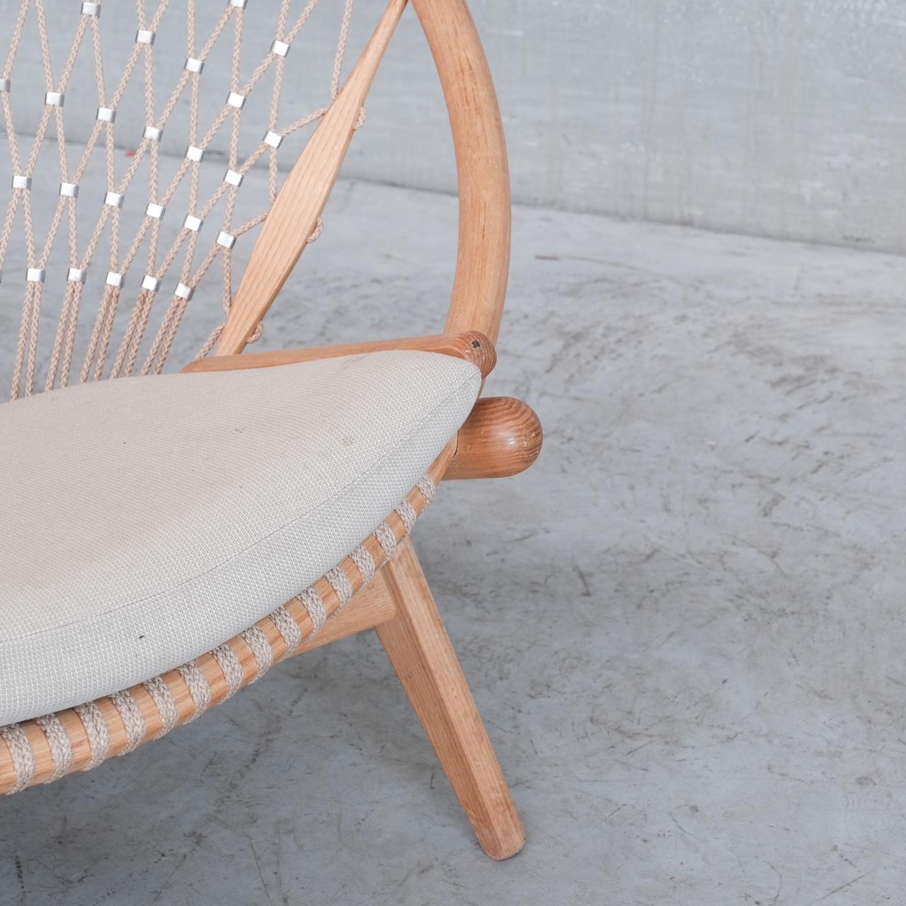 Silla circular danesa de mediados de siglo Hans J. Wegner en venta 1