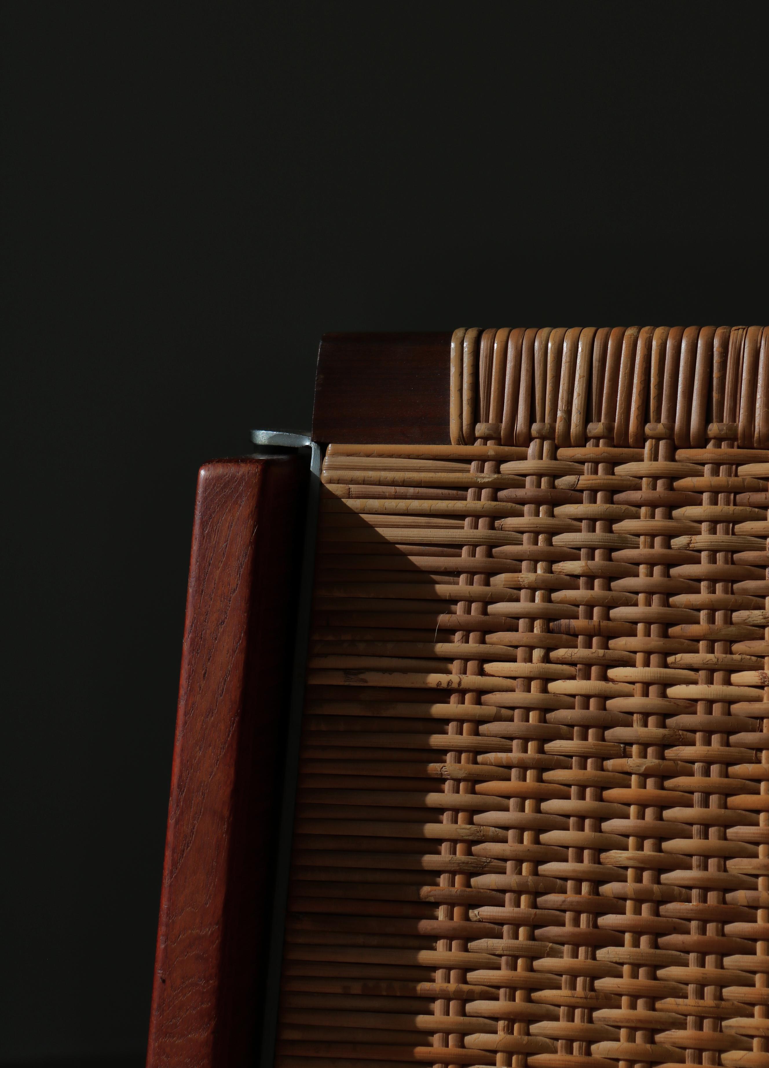 Lit de jour danois moderne Hans J. Wegner en teck et rotin GE7 Made at GETAMA, années 1950 en vente 4