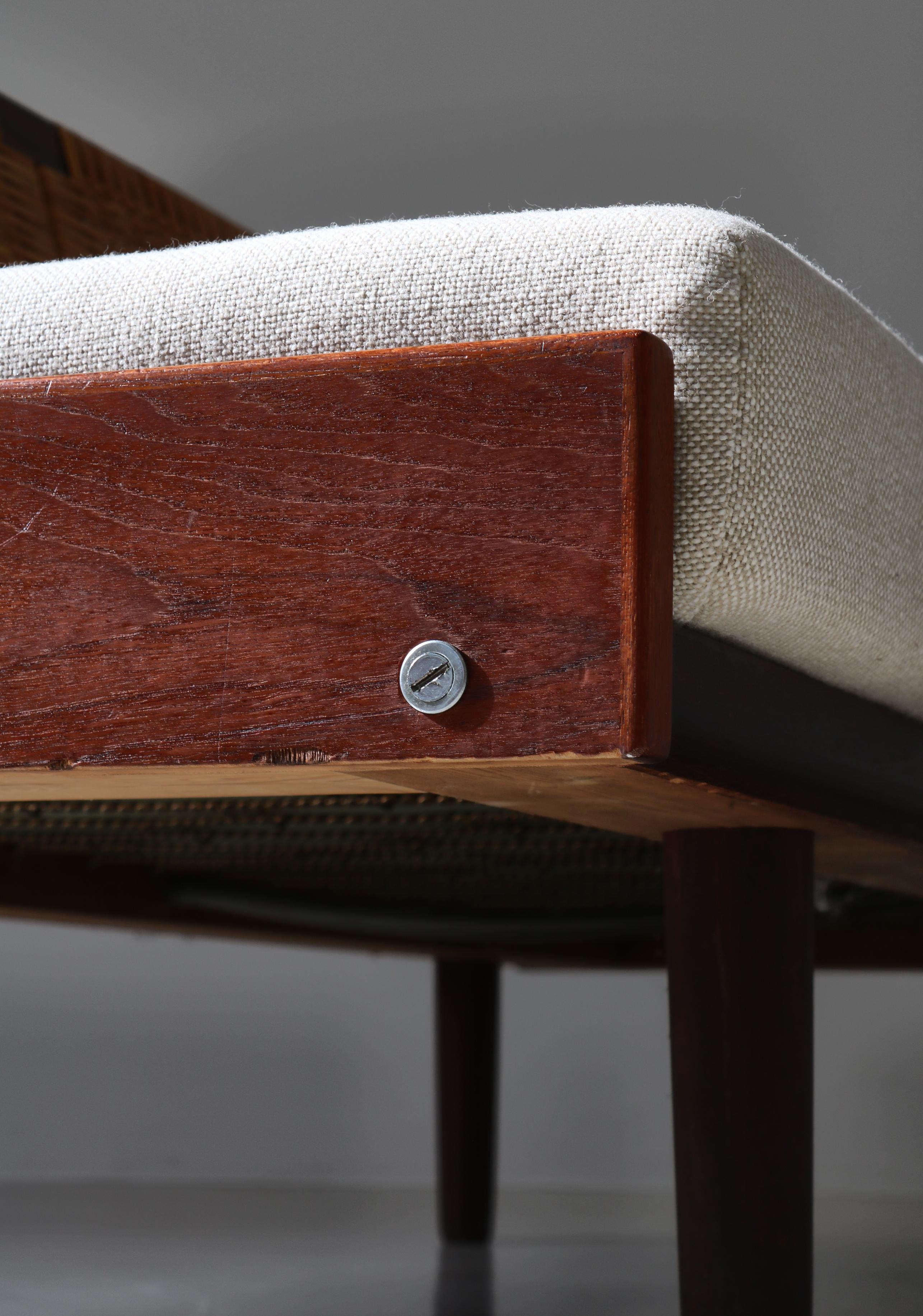 Lit de jour danois moderne Hans J. Wegner en teck et rotin GE7 Made at GETAMA, années 1950 en vente 8