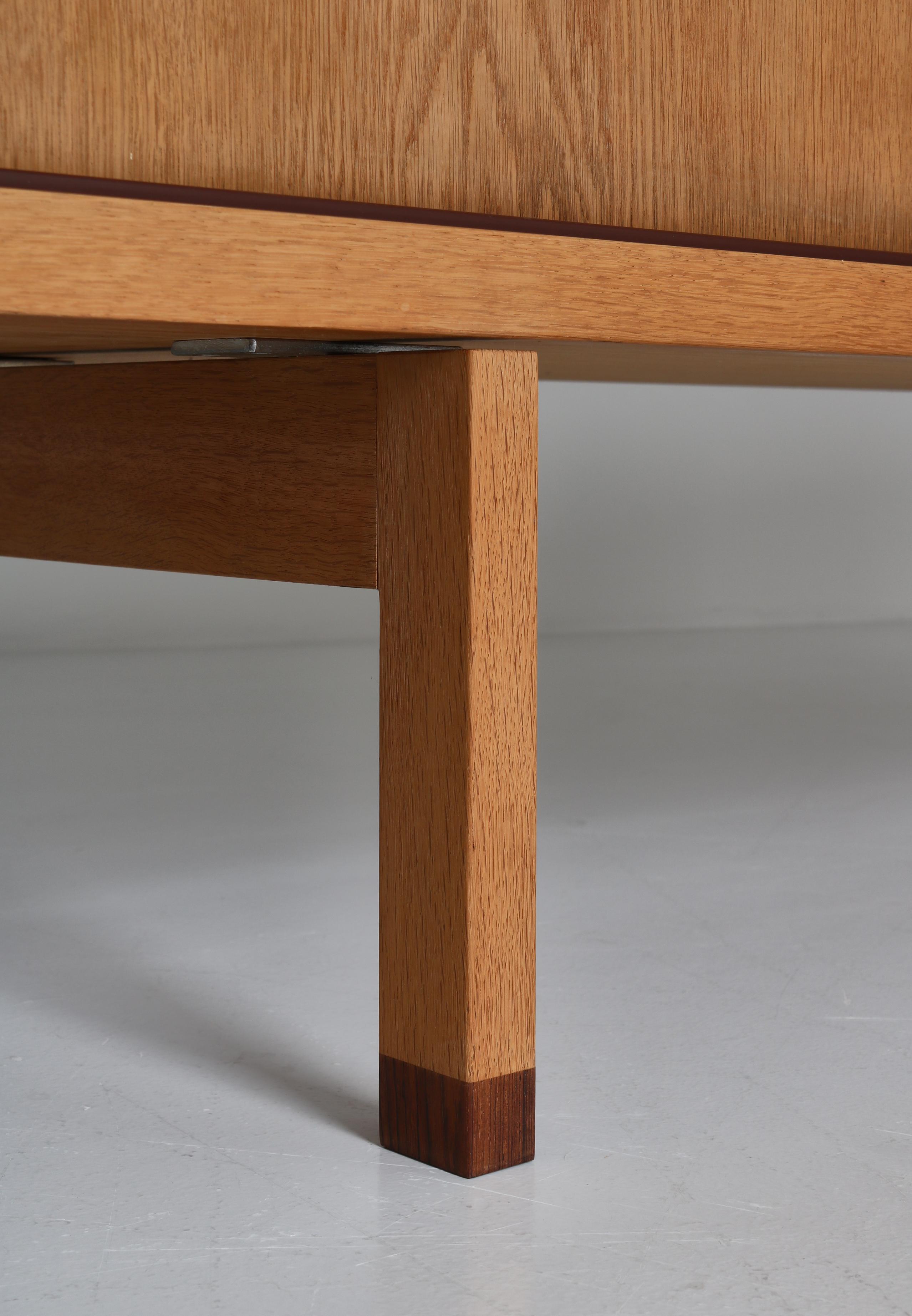 Dänisches modernes Sideboard aus Eiche, Modell „Ry26“, Hans J. Wegner, 1960er Jahre 3