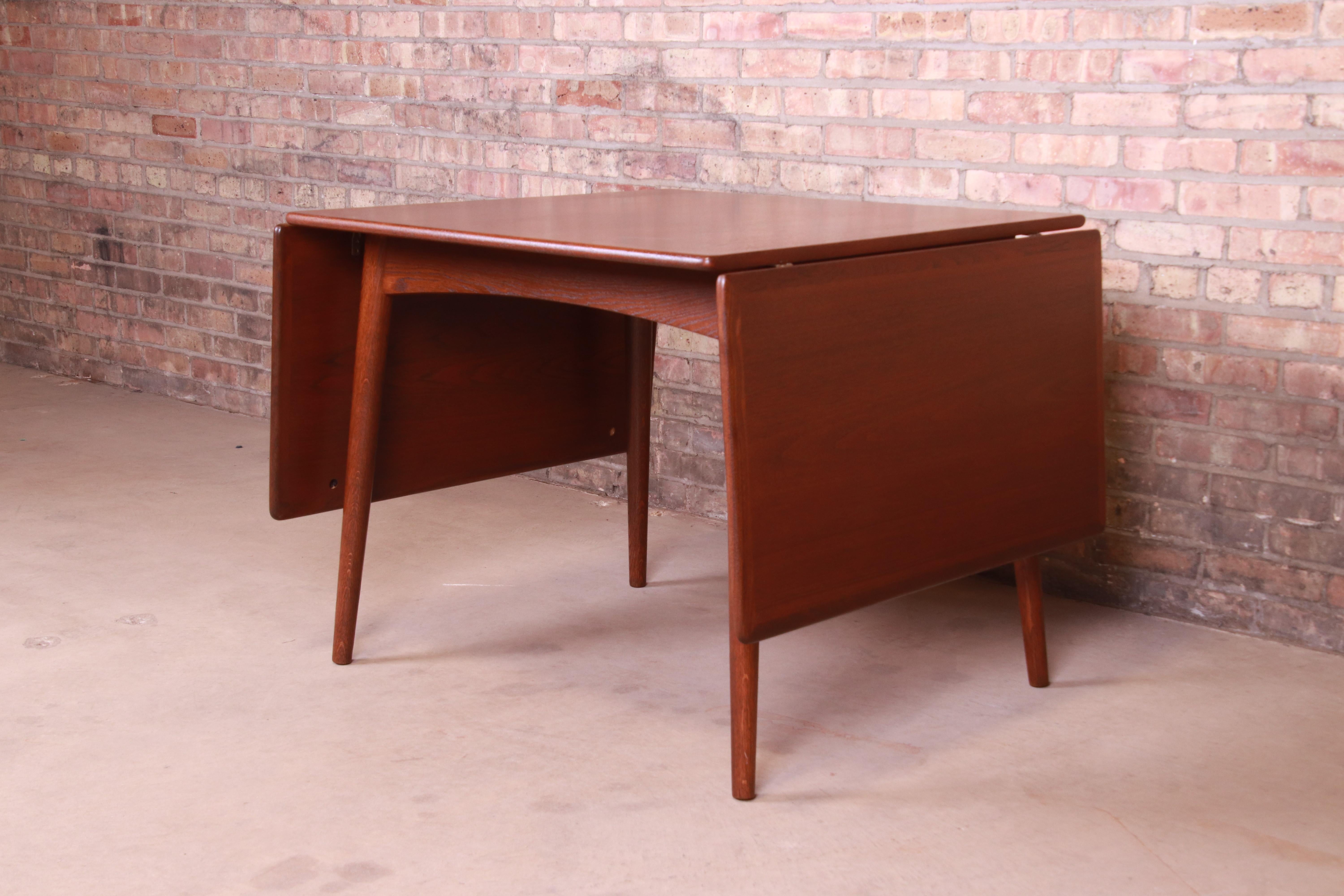 Hans J. Wegner Danish Modern Teak Drop-Leaf Dining Table, Newly Refinished For Sale 4