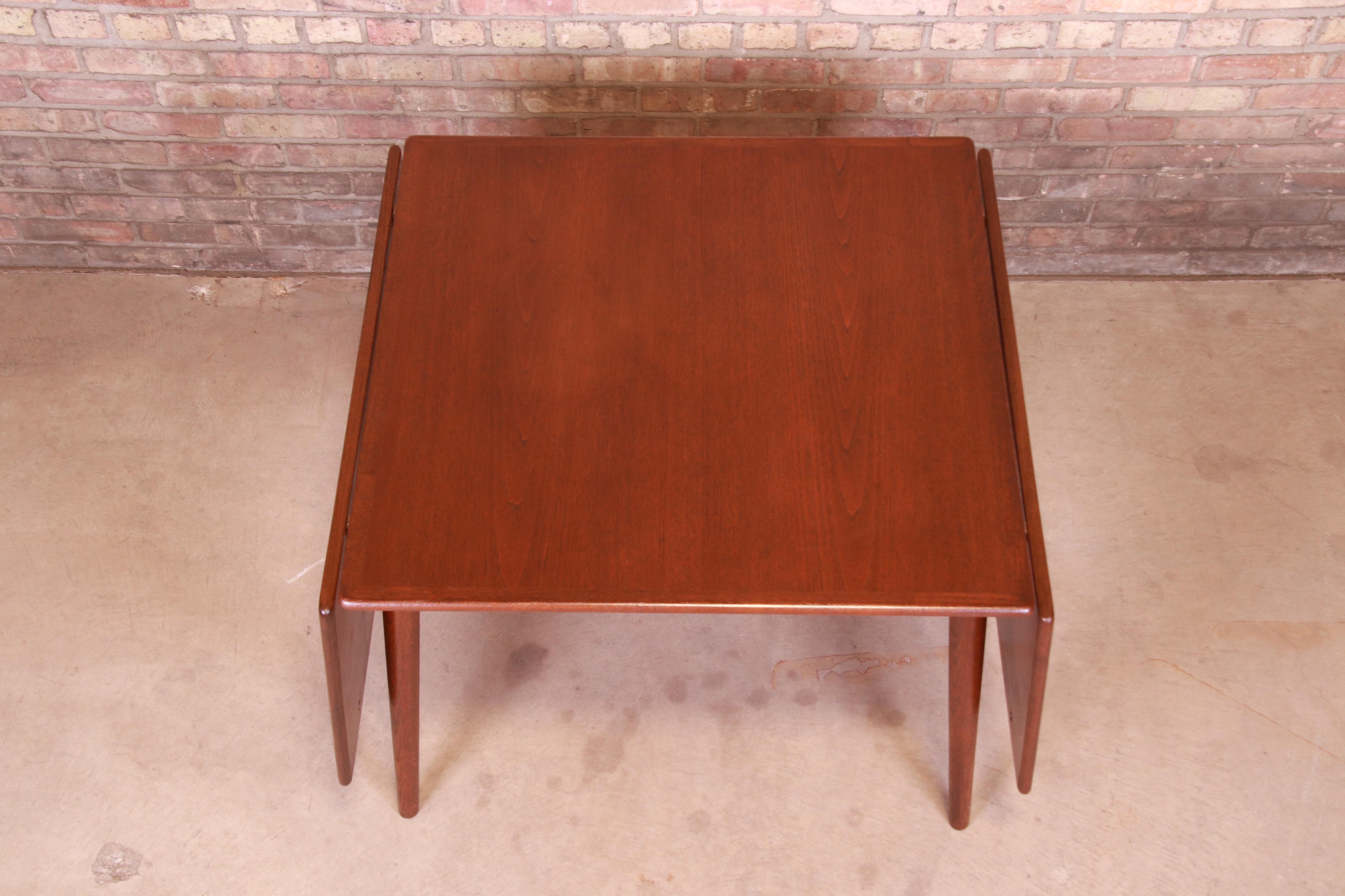 Hans J. Wegner Danish Modern Teak Drop-Leaf Dining Table, Newly Refinished For Sale 1