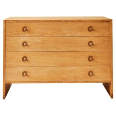 Commode danoise en chêne à 4 tiroirs de Hans J. Wegner, années 1950
