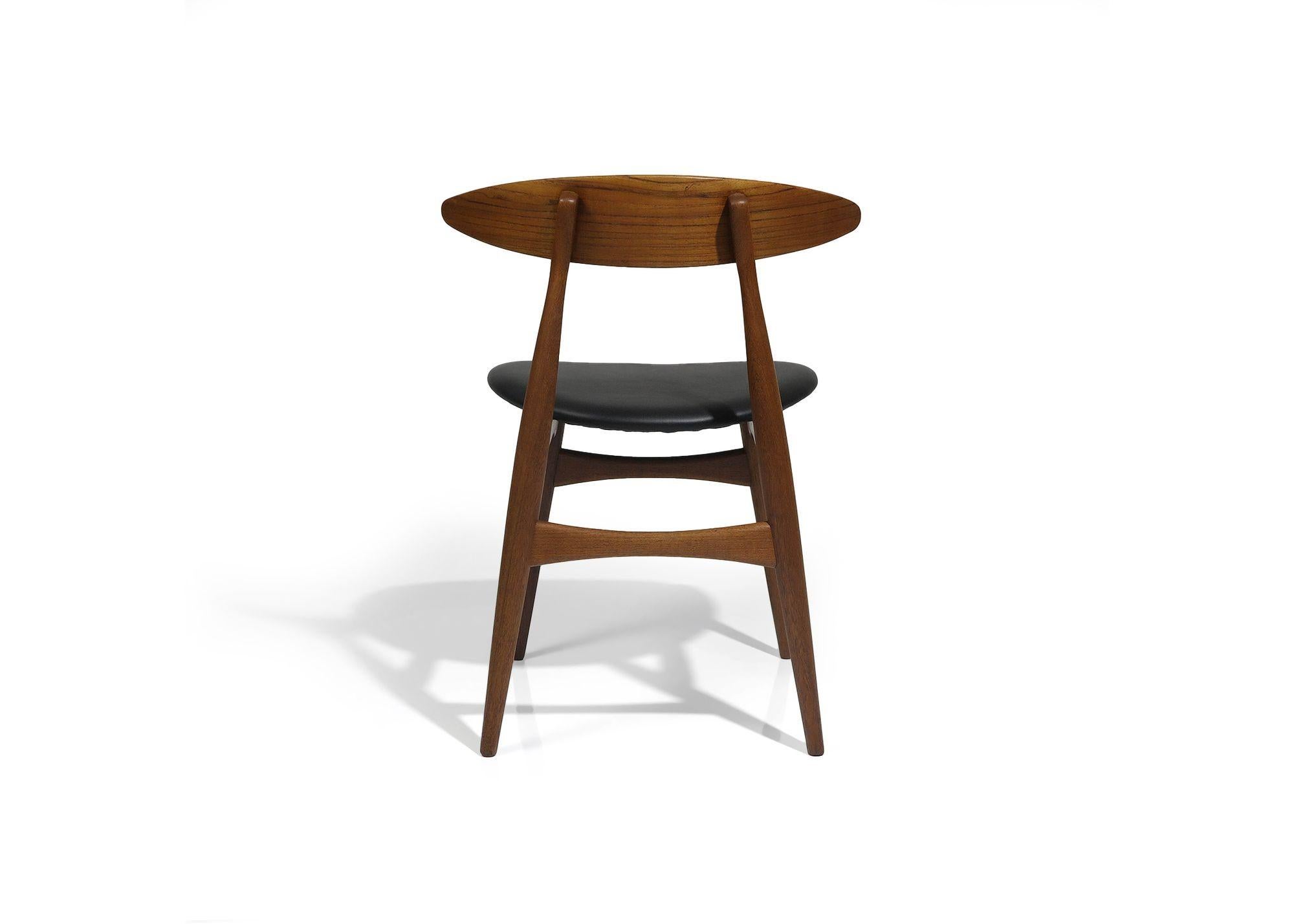 Oiled Hans J. Wegner Danish Teak Dining Chairs CH 33 for Carl Hansen For Sale