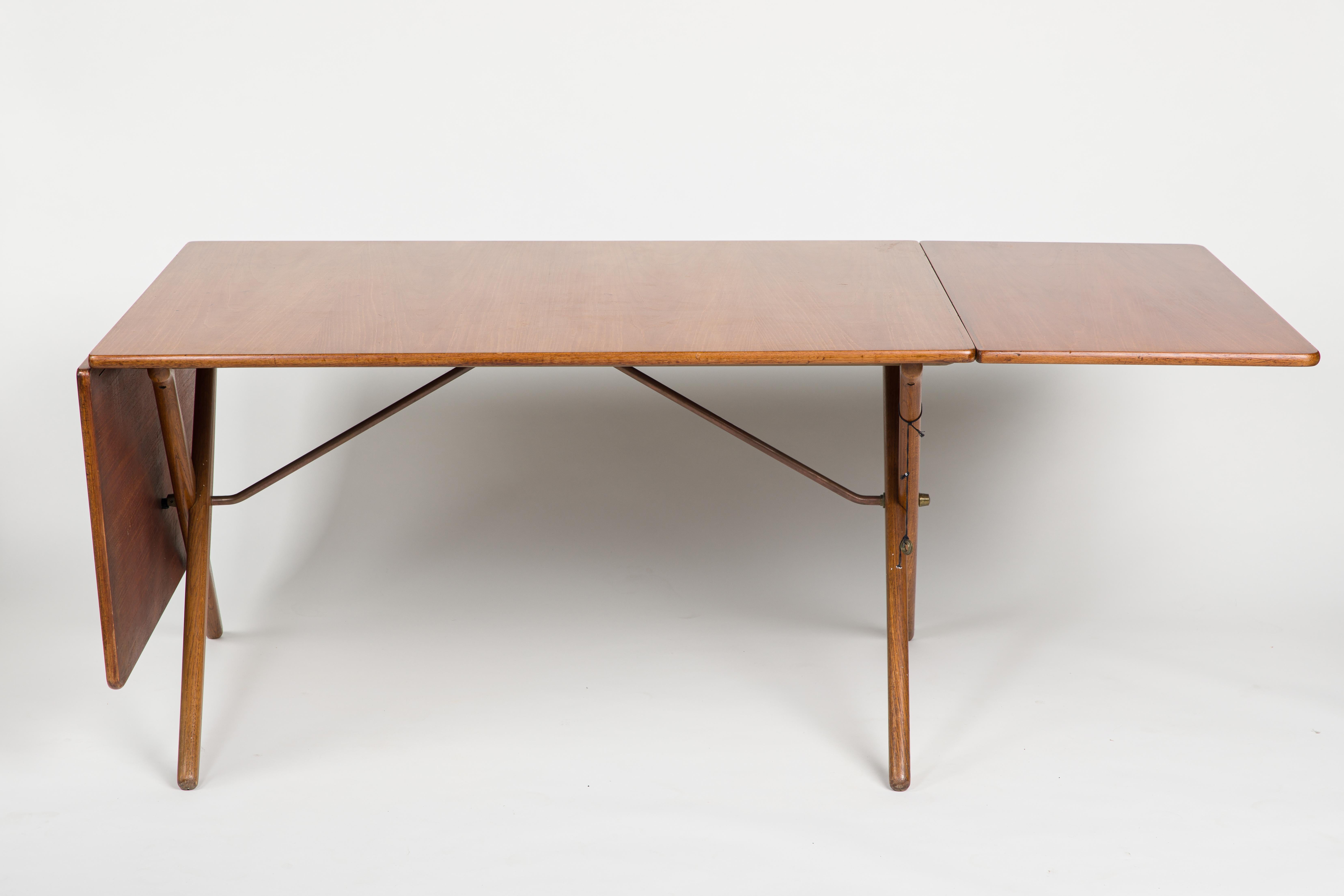 Hans J. Wegner Dining Table, Model AT304, Teak and Oak Foldable In Good Condition In Hamburg, HH