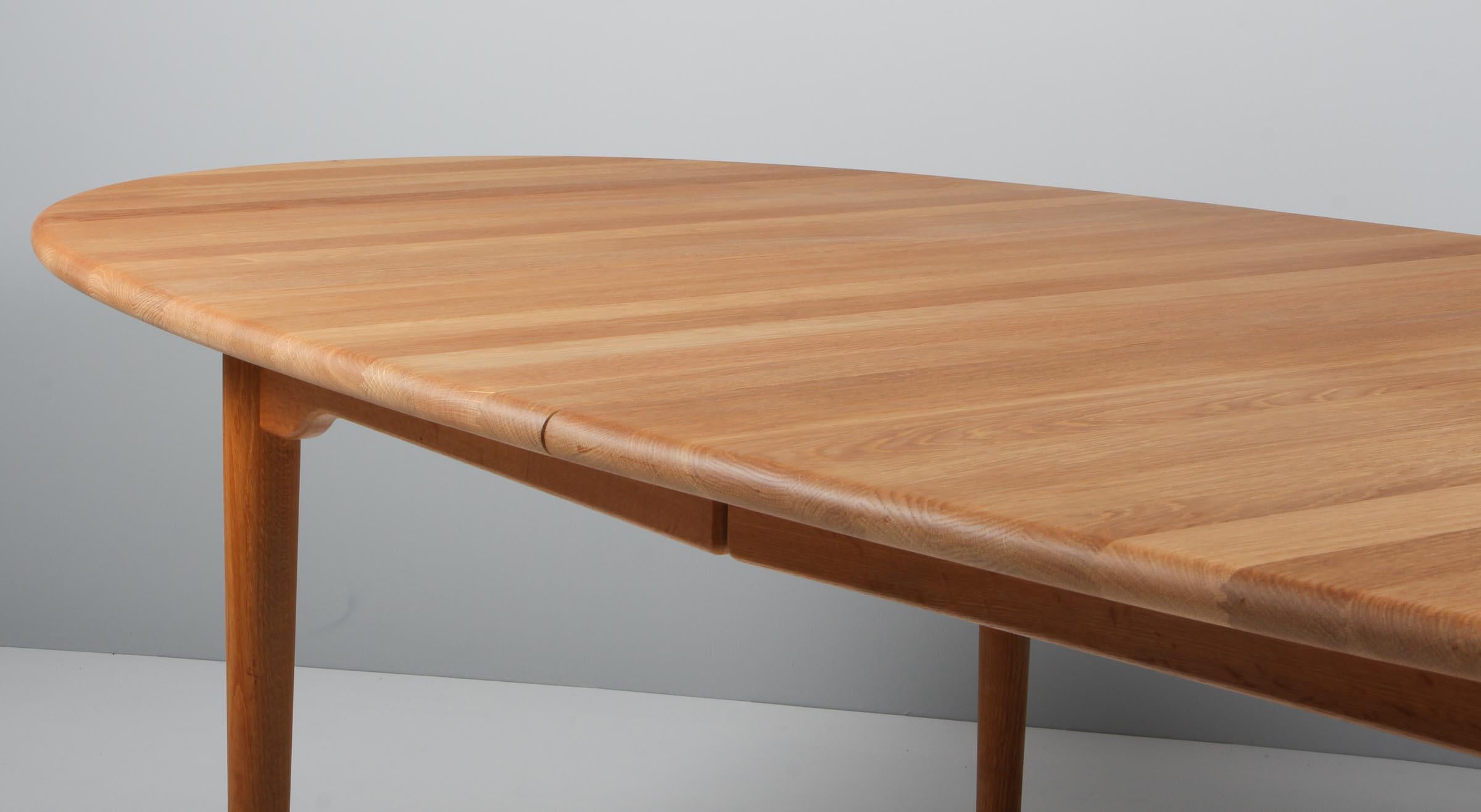Danish Hans J. Wegner Dining Table, Model CH339 Oiled Oak, Carl Hansen, Denmark
