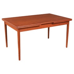 Hans J. Wegner Draw-Leaf teak Dining Table for Andreas Tuck