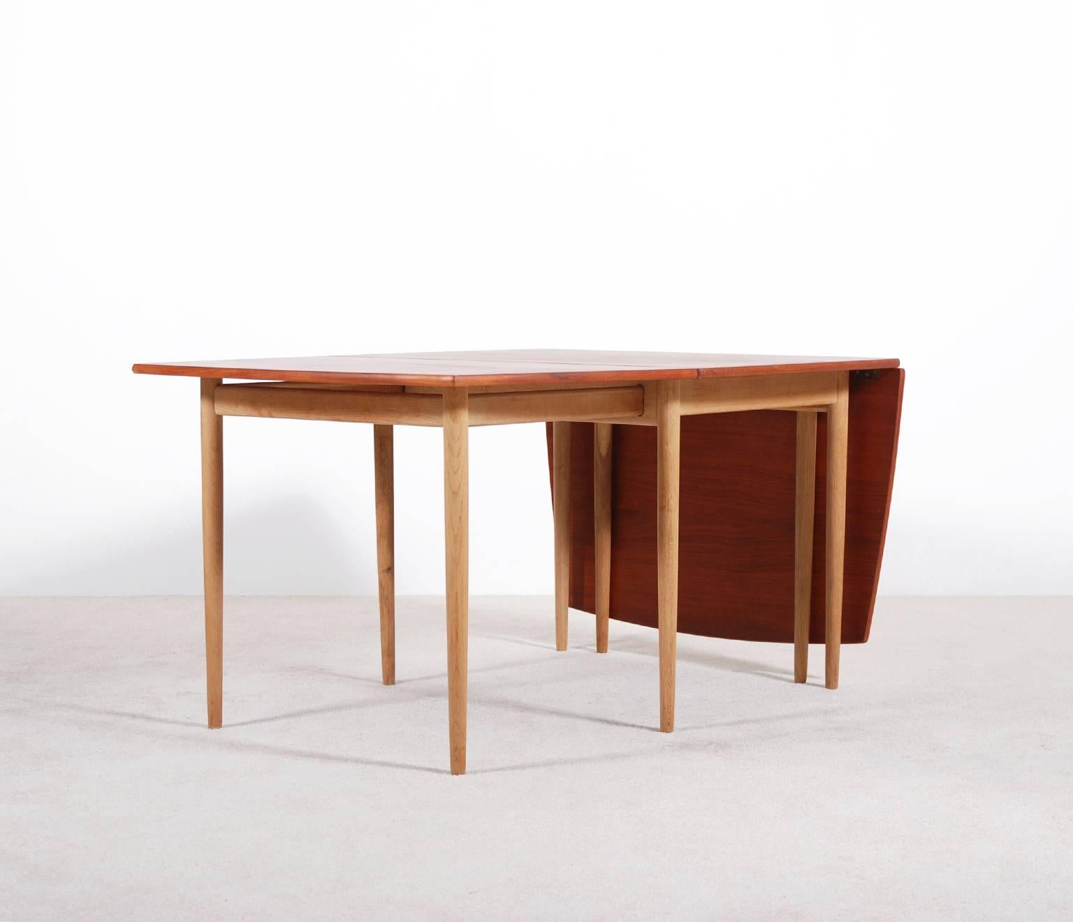 Scandinavian Modern Hans J. Wegner Drop-Leaf Dining Table for Andreas Tuck, 1960