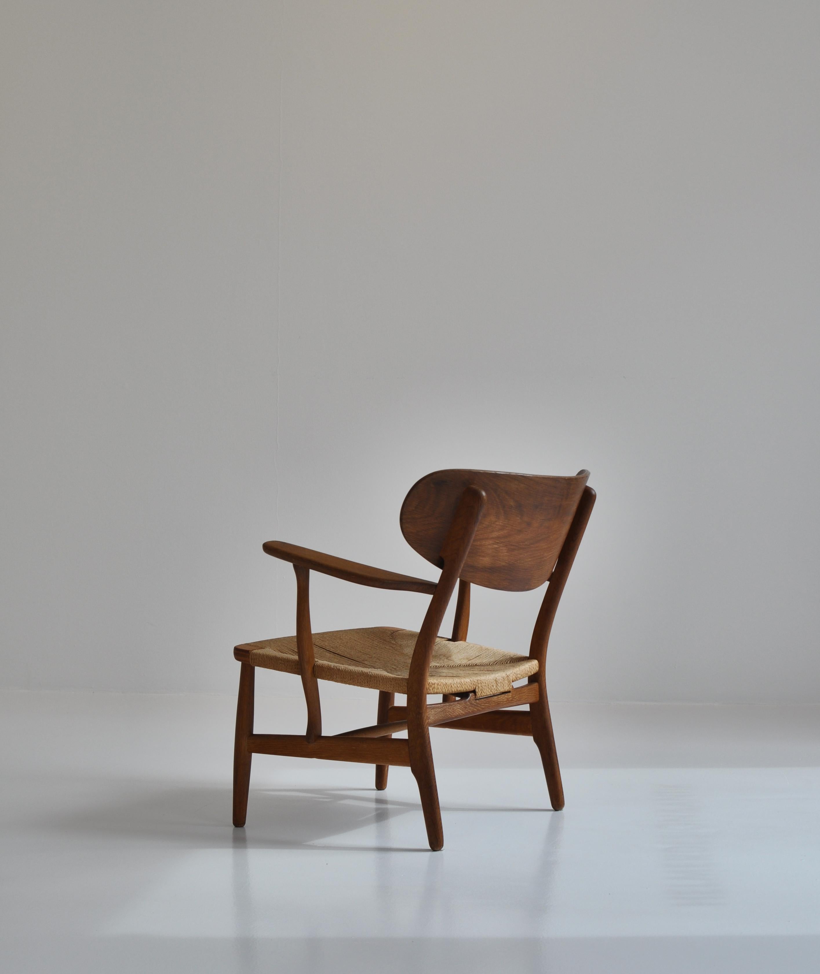 Hans J. Wegner Early Production Danish Modern Chair Model CH22