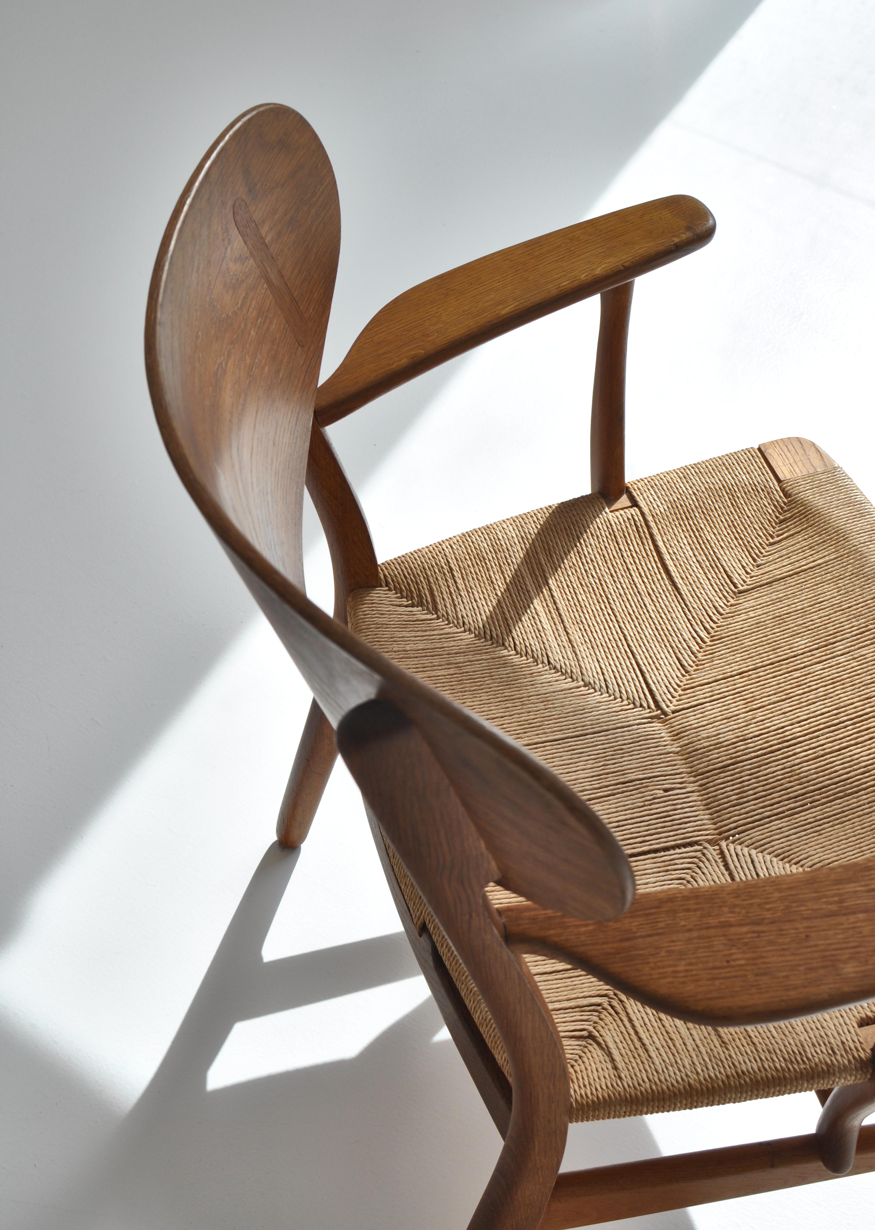 Hans J. Wegner Early Production Danish Modern Chair Model CH22