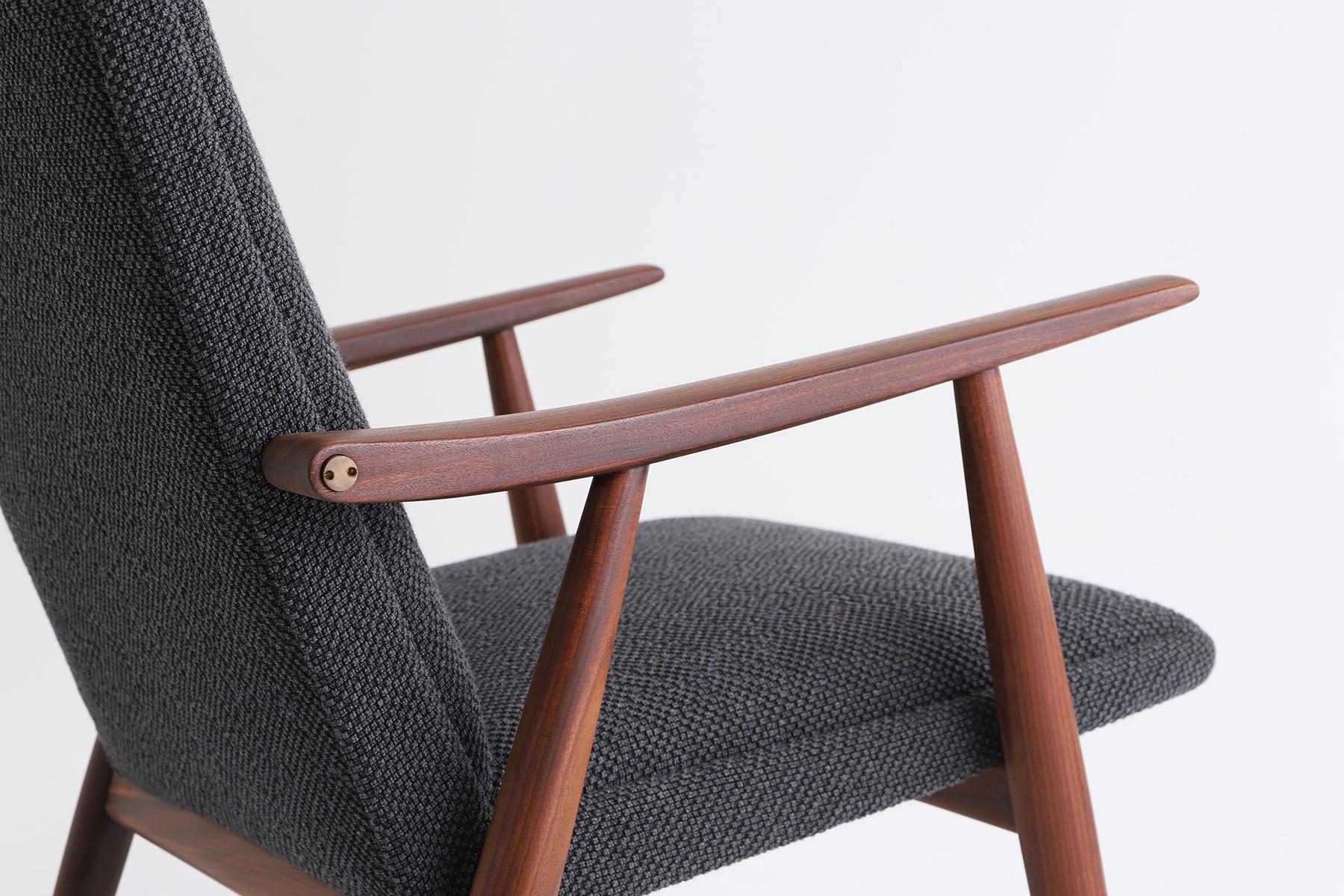 Oiled Hans J. Wegner / Easy chair. GE-260A / GETAMA For Sale