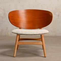 Hans J. Wegner FH1936 Shell Chair in Beach / Teak Wood and Bouclé, Frith Hansen