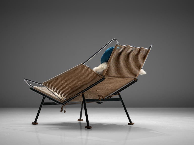 Hans J. Wegner Flag Halyard Chair with Wooden Feet For Sale at 1stDibs | flag halyard chair used 