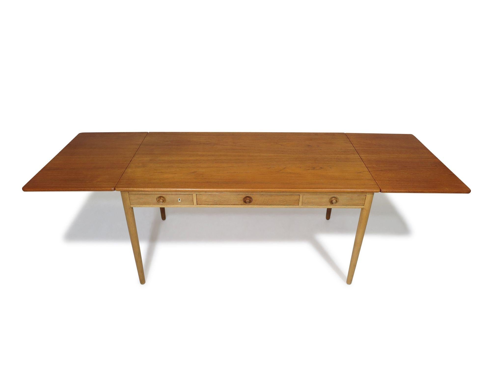 Hans J. Wegner for Andreas Tuck, AT-305 Desk, 1955 In Excellent Condition In Oakland, CA