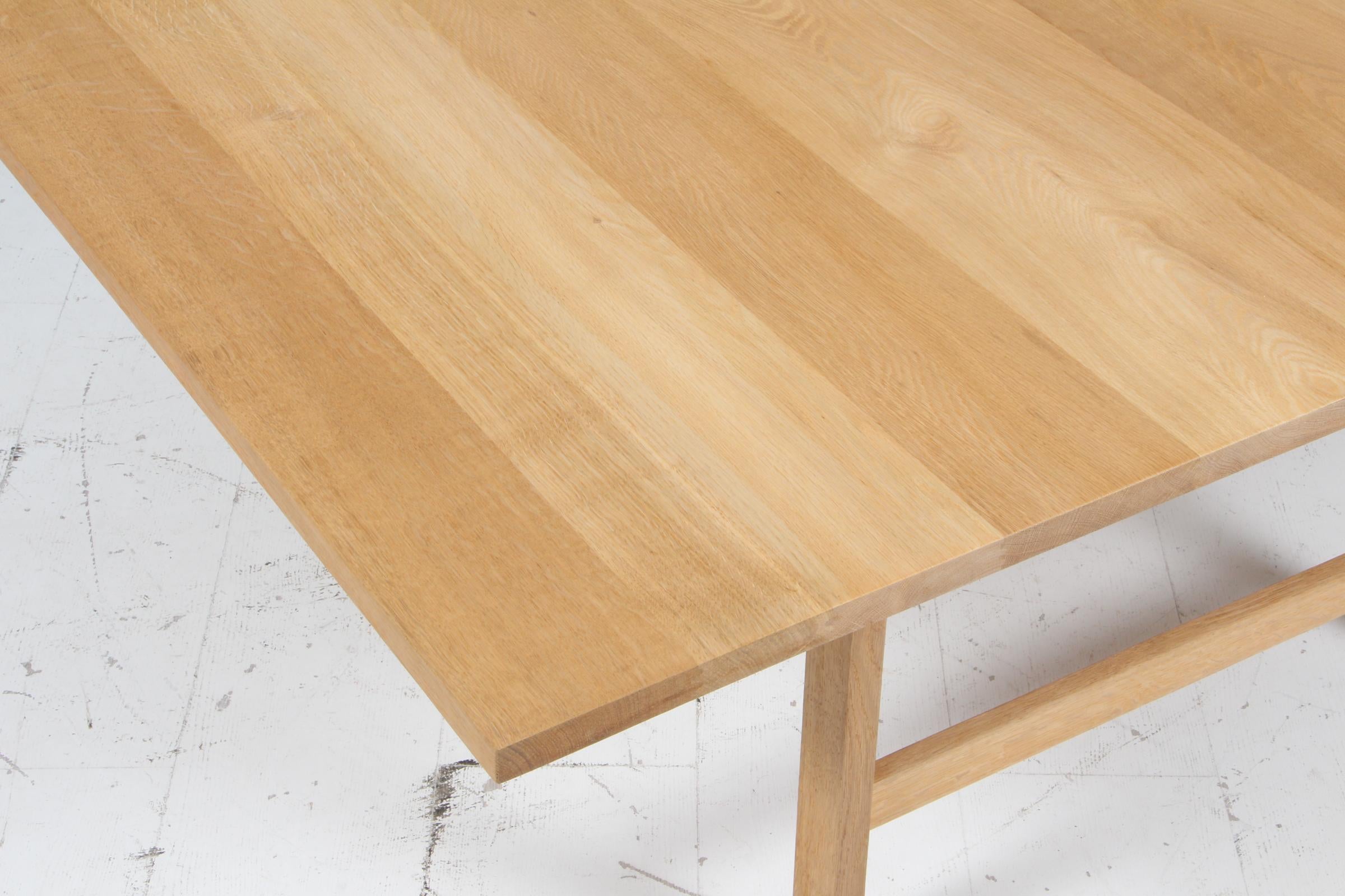 Danois Hans J. Wegner pour Andreas Tuck  Table basse, chêne massif. en vente
