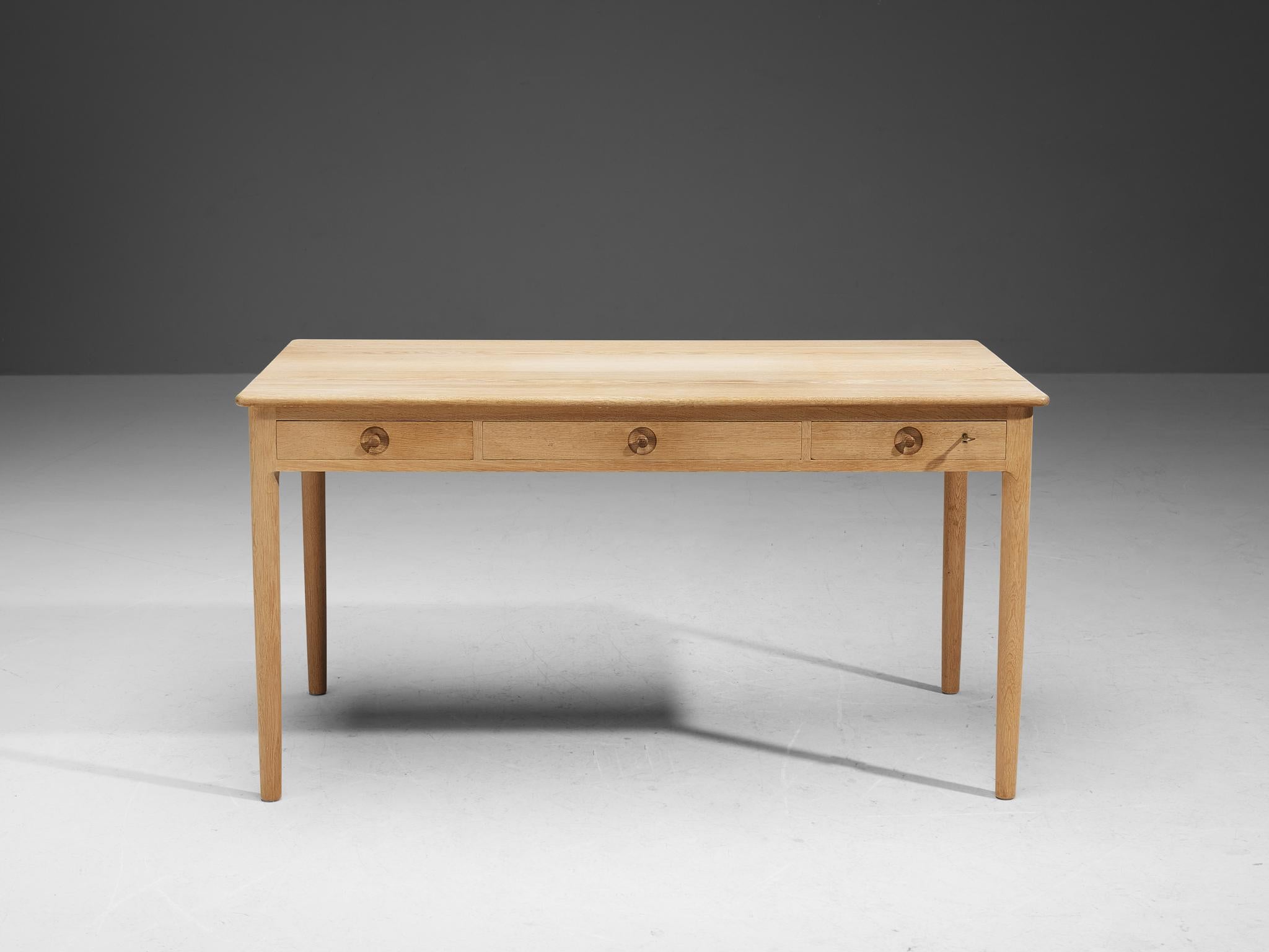 Hans J. Wegner for Andreas Tuck Desk in Solid Oak  In Good Condition In Waalwijk, NL