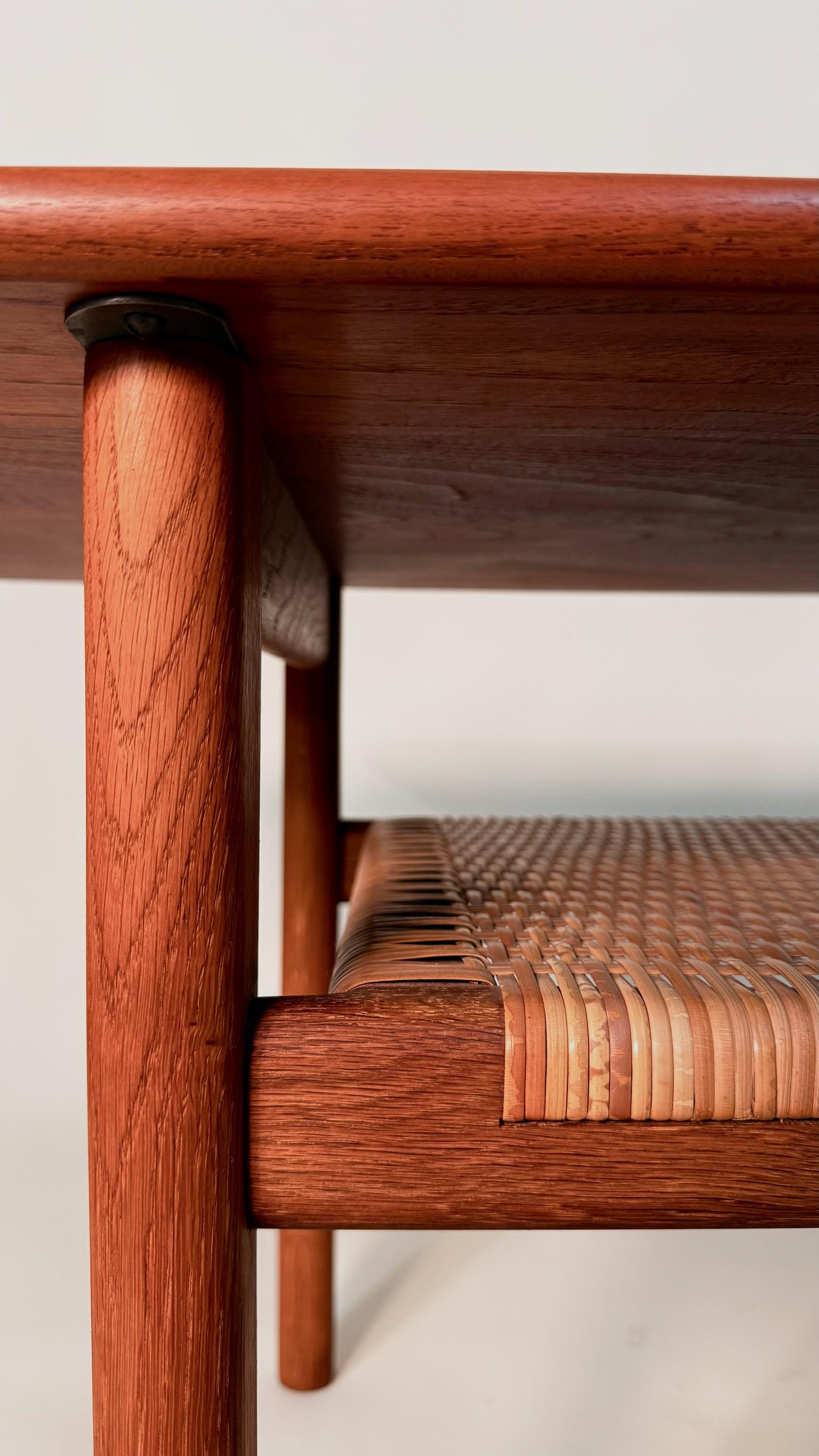 Danois Hans J. Wegner pour Andreas Tuck table basse en teck modèle AT-10 en vente