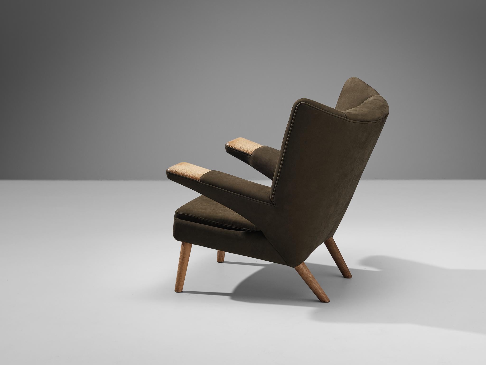 Hans J. Wegner for A.P. Stolen ‘New Papa Bear’ Easy Chair in Oak and Leather 6