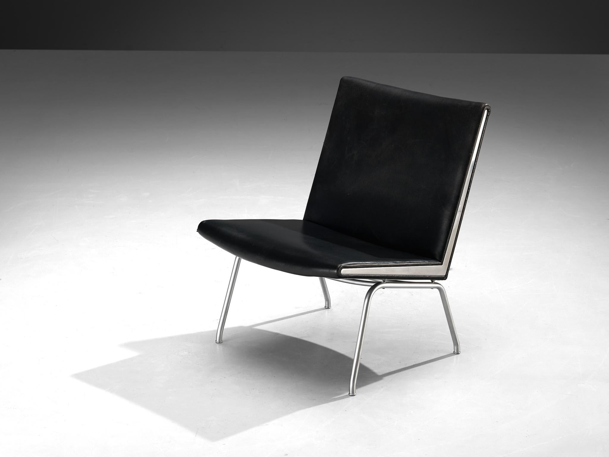 Hans J. Wegner for A.P. Stolen Pair of 'Airport' Chairs in Leather & Steel  For Sale 2