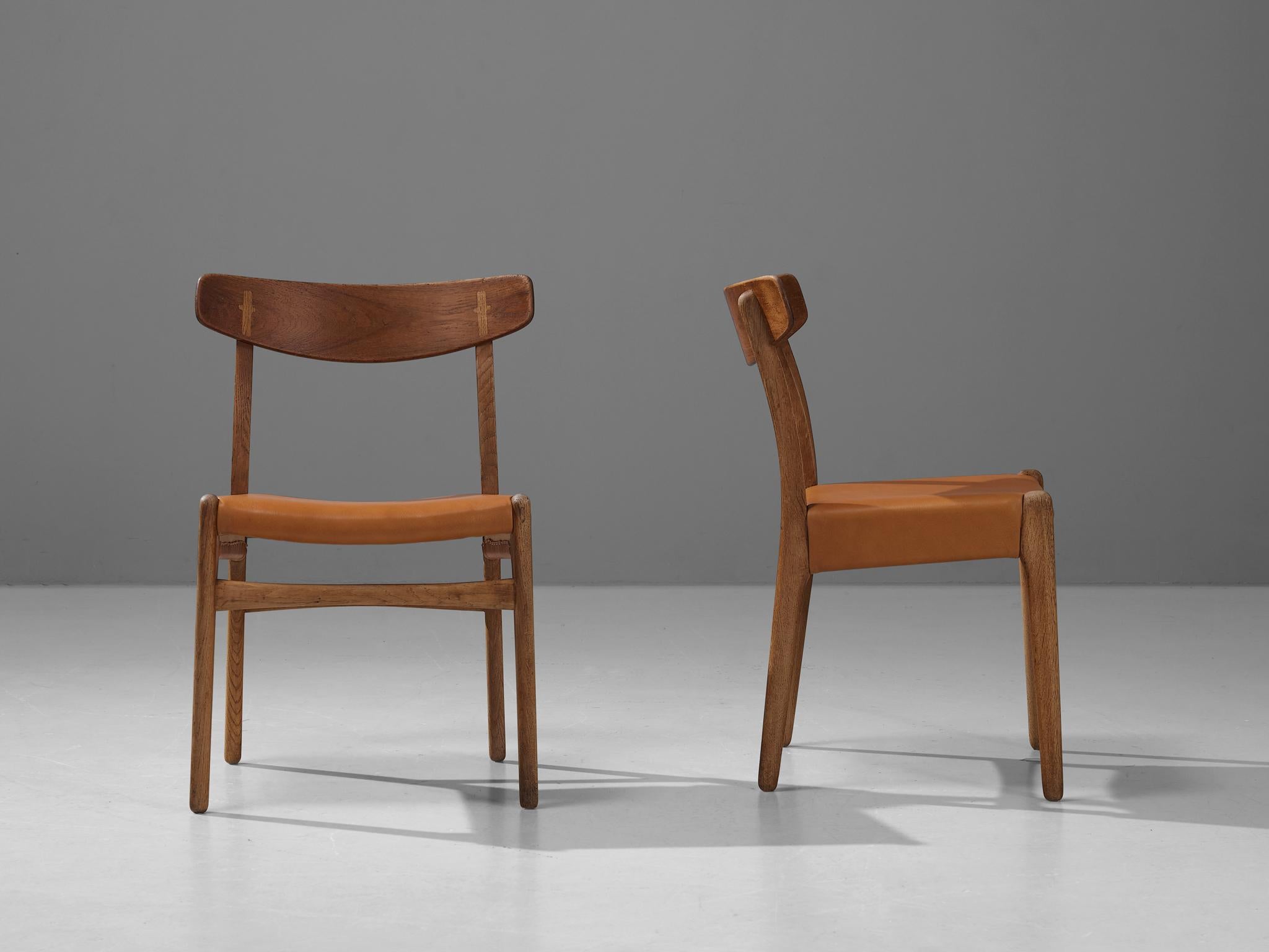 Late 20th Century Hans J. Wegner for Carl Hansen Pair of Dining Chairs in Cognac Leather and Oak