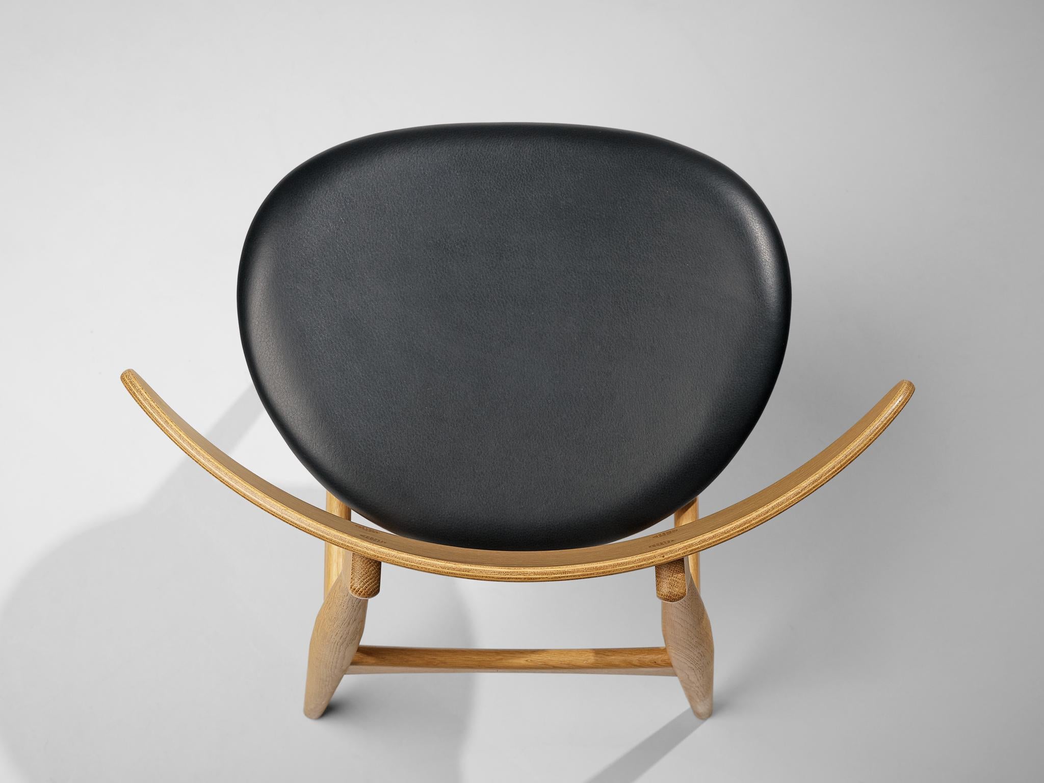 Scandinavian Modern Hans J. Wegner for Carl Hansen & Søn Set of Ten Dining Chairs in Oak and Leather