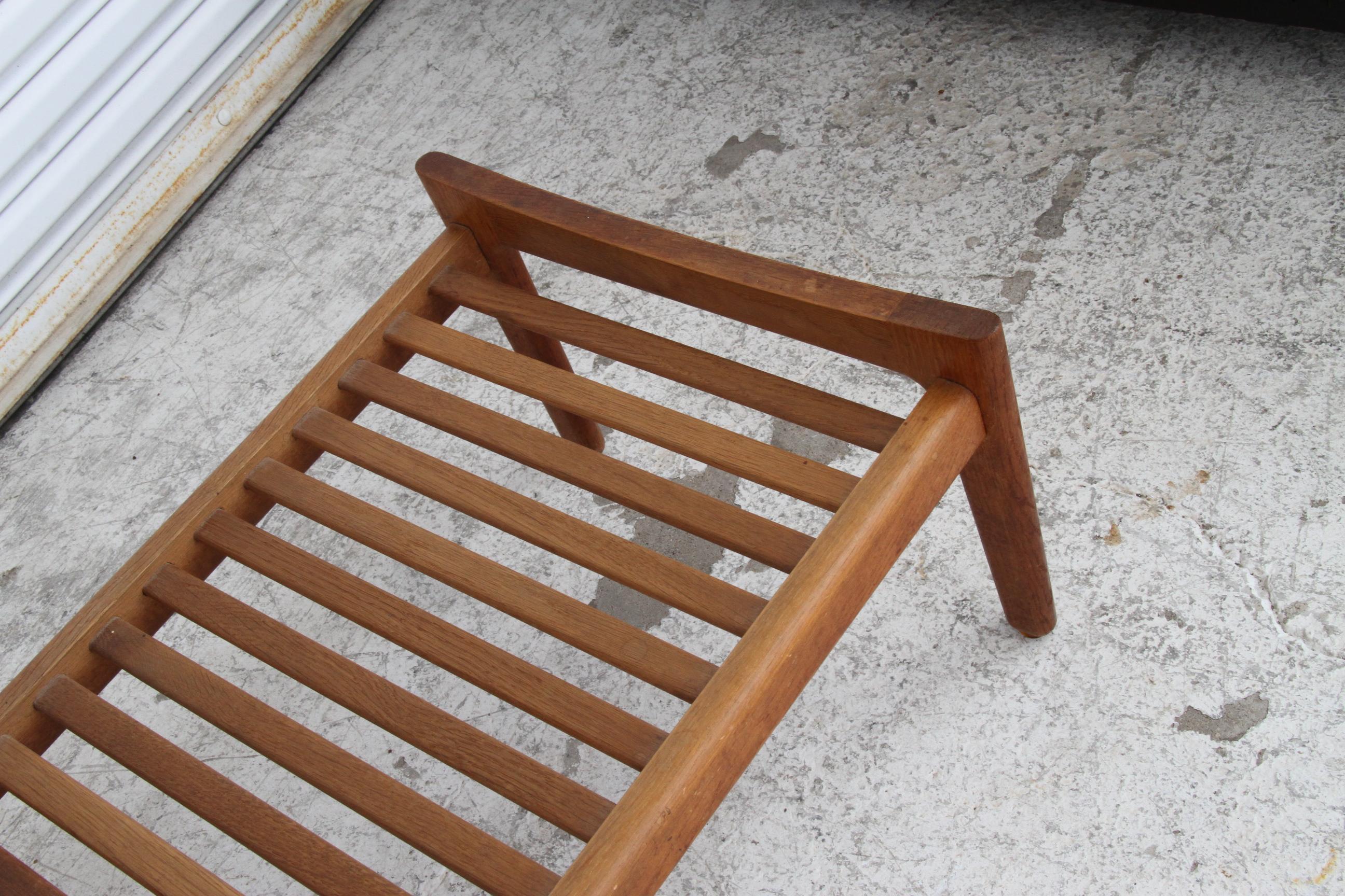 Hans J. Wegner for Getama 'Cigar' Stool in Solid Oak with Orange Cushion For Sale 4