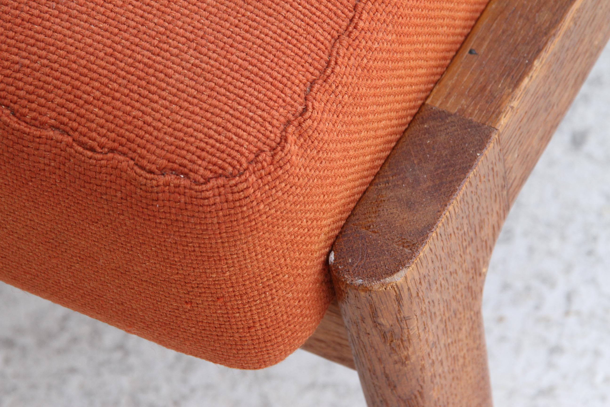 Hans J. Wegner for Getama 'Cigar' Stool in Solid Oak with Orange Cushion For Sale 2