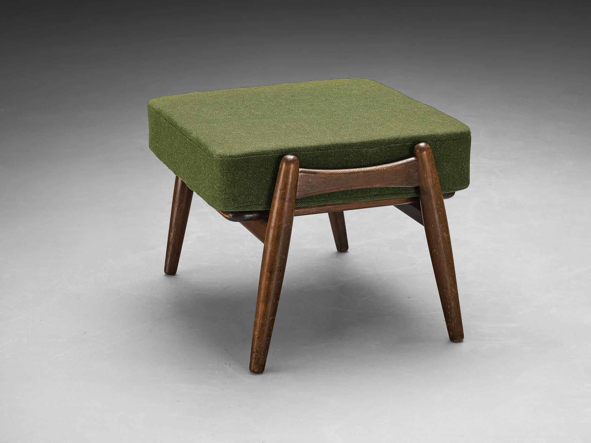 Mid-20th Century Hans J. Wegner for Getama 'Cigar' Stools in Solid Oak with Green Cushion  For Sale