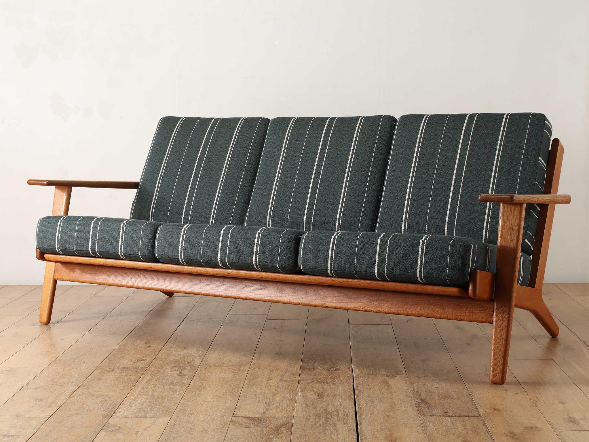 Canapé modèle GE-290 de Hans J. Wegner pour GETAMA en vente 3