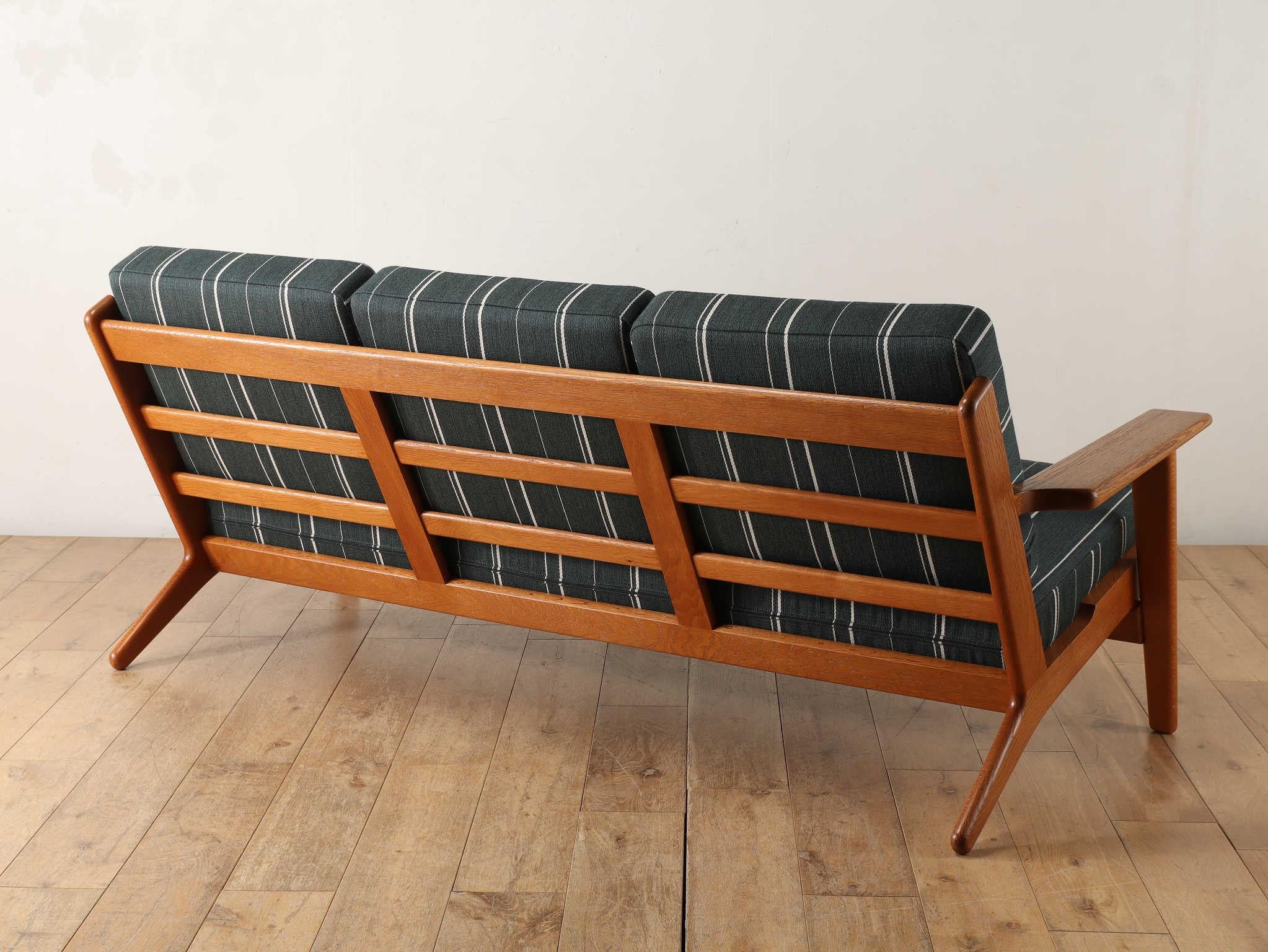 Canapé modèle GE-290 de Hans J. Wegner pour GETAMA en vente 6
