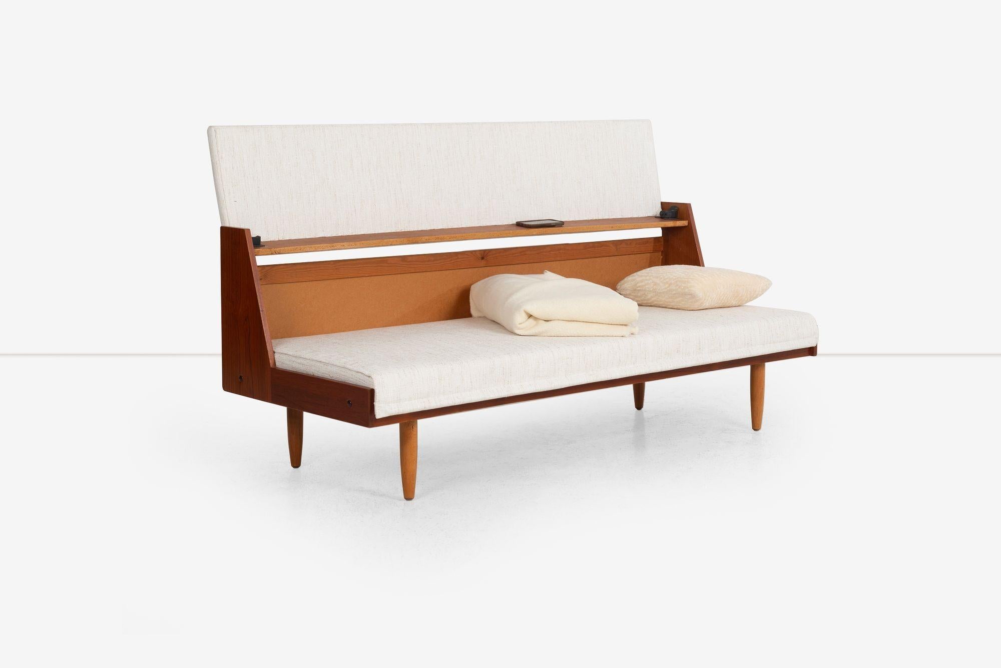 Hans J. Wegner for Getama – Model GE6 Teak Daybed, Denmark, 1960 For Sale 1