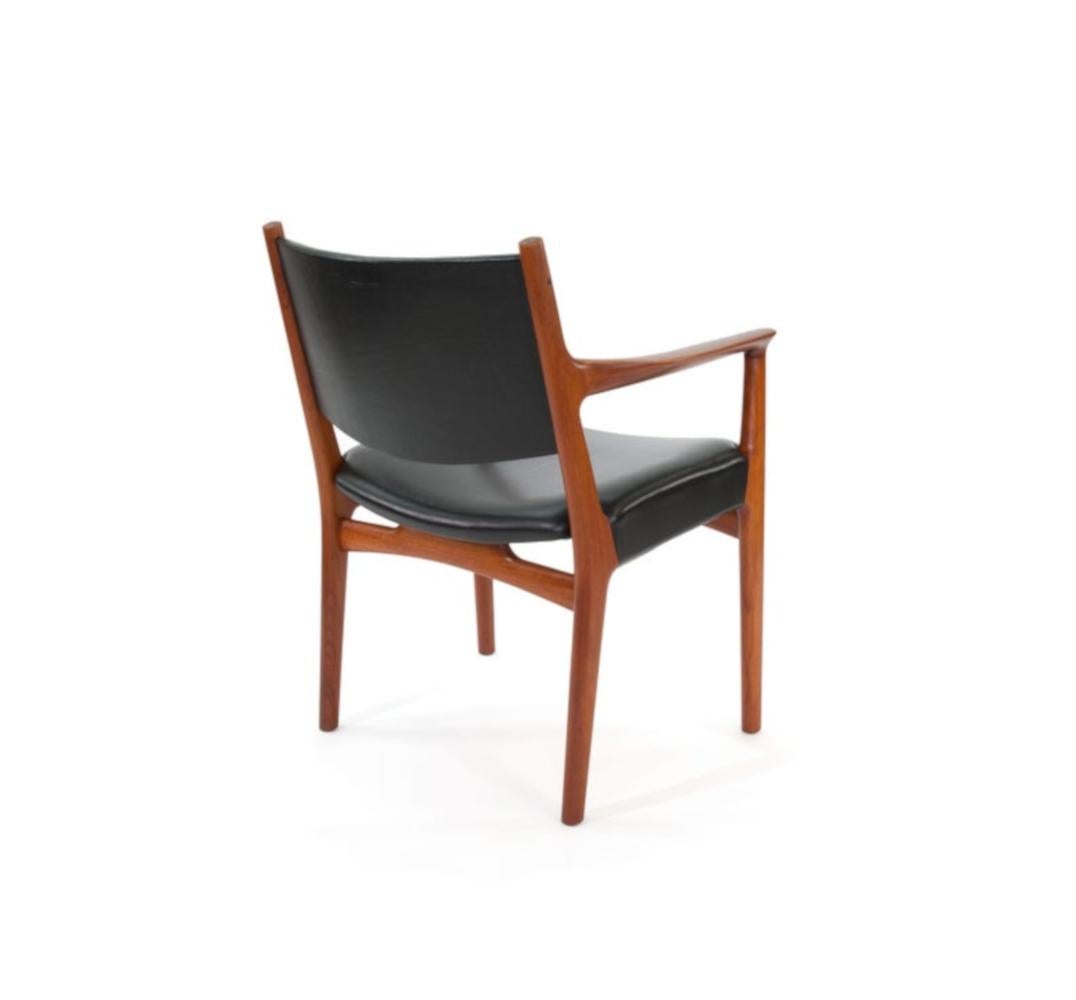 Danish Hans J Wegner for Johannes Hansen JH-525 and JH-526 Dining Chairs in Teak