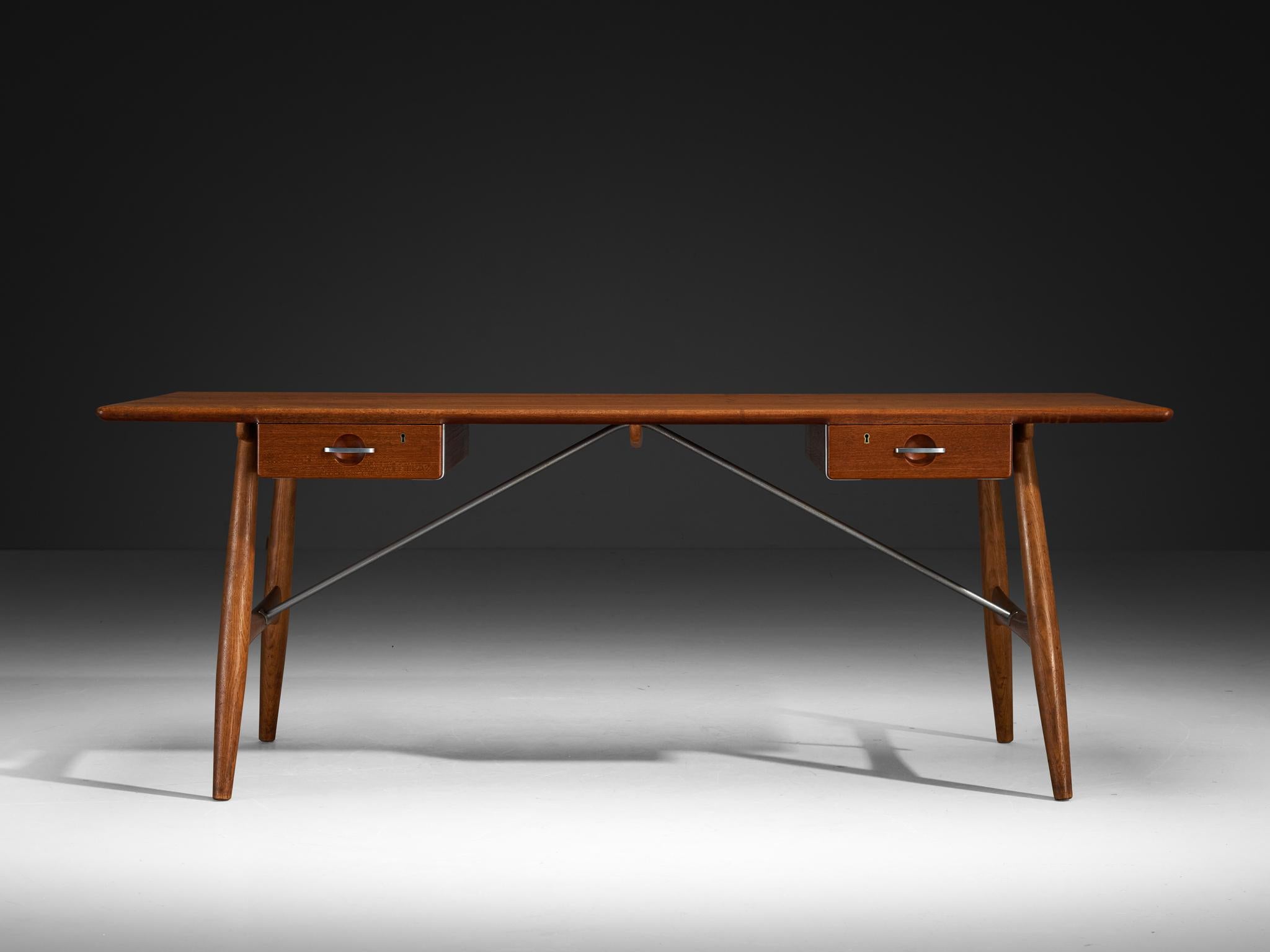 Hans J. Wegner für Johannes Hansen Seltener 'Architektenschreibtisch' aus Teak und Eiche im Zustand „Gut“ im Angebot in Waalwijk, NL
