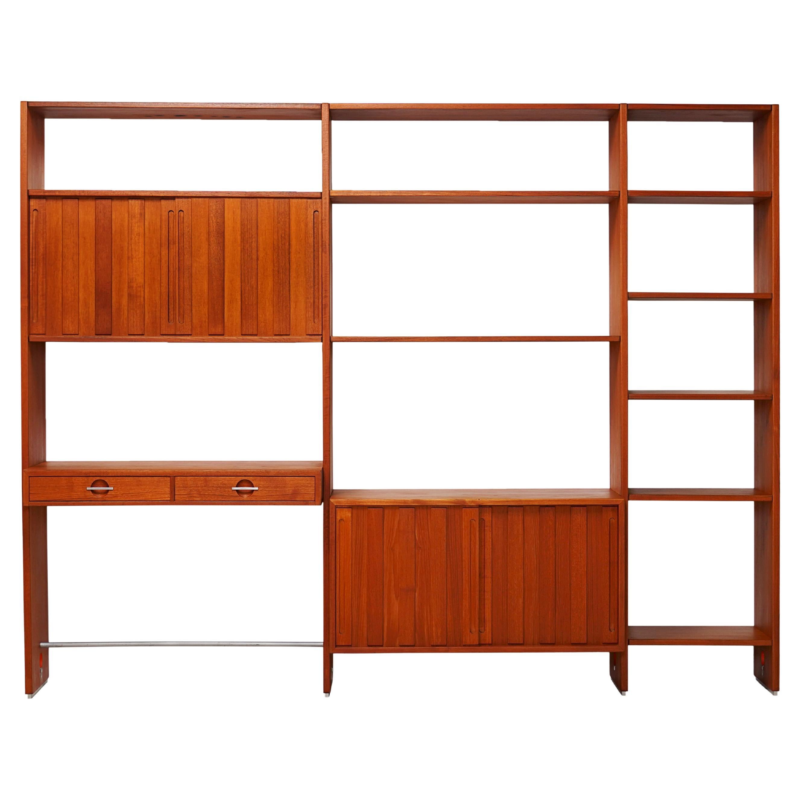 Hans J. Wegner pour Ry Møbler, système d'étagères en teck modèle RY100, c. 1961