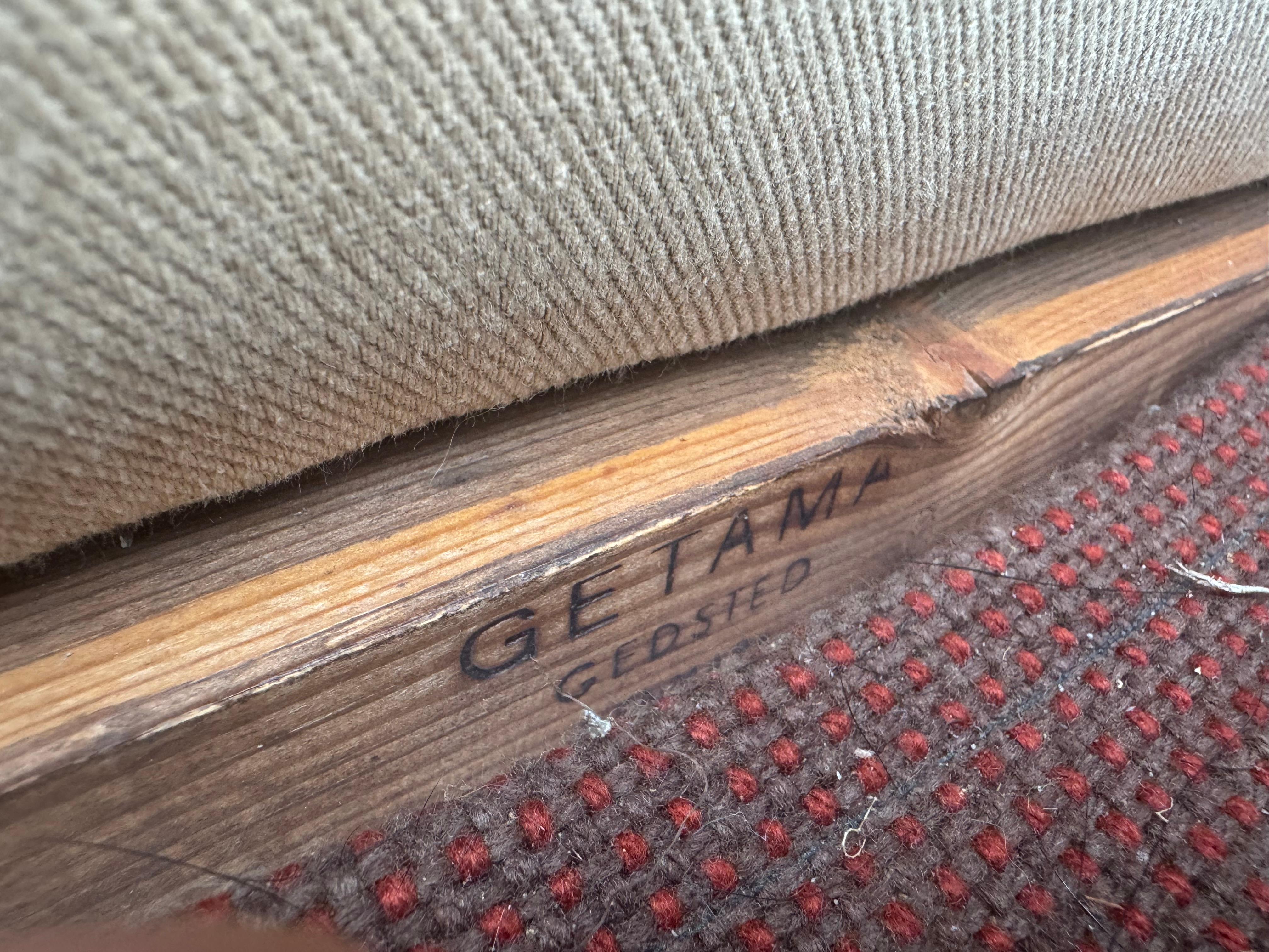 Hans J. Wegner Divano a quattro posti per Getama. modello 236/4 Prodotto in Danimarca in vendita 1