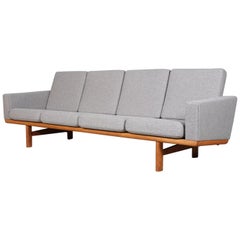 Hans J. Wegner Four-Seat Sofa Model 236/4 Divina Wool and Oak